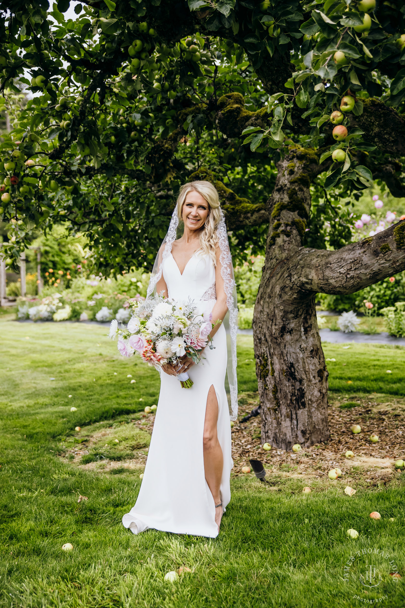Heyday Farm Bainbridge Island wedding bey Seattle wedding photographer James Thomas Long Photography