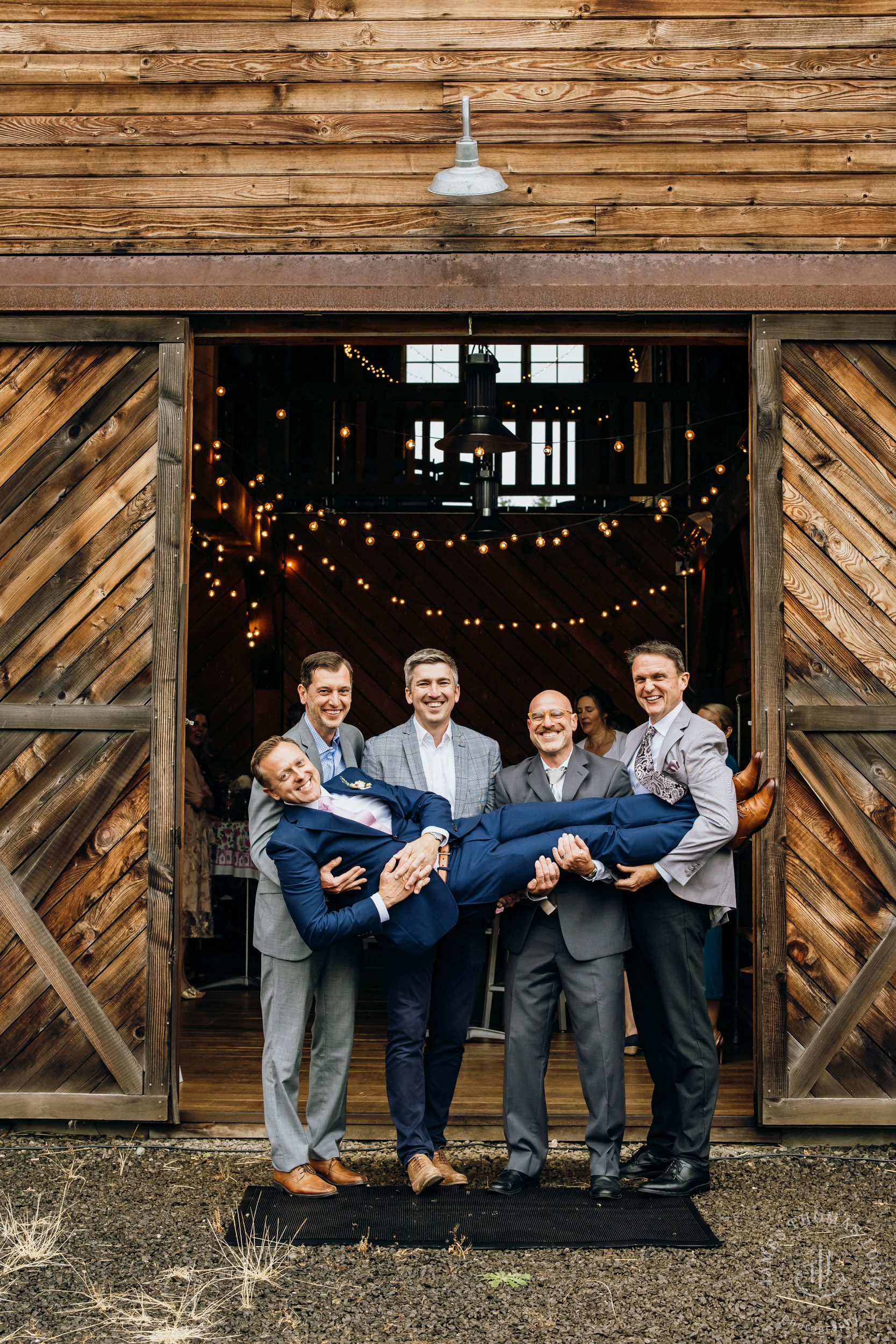 Heyday Farm Bainbridge Island wedding bey Seattle wedding photographer James Thomas Long Photography