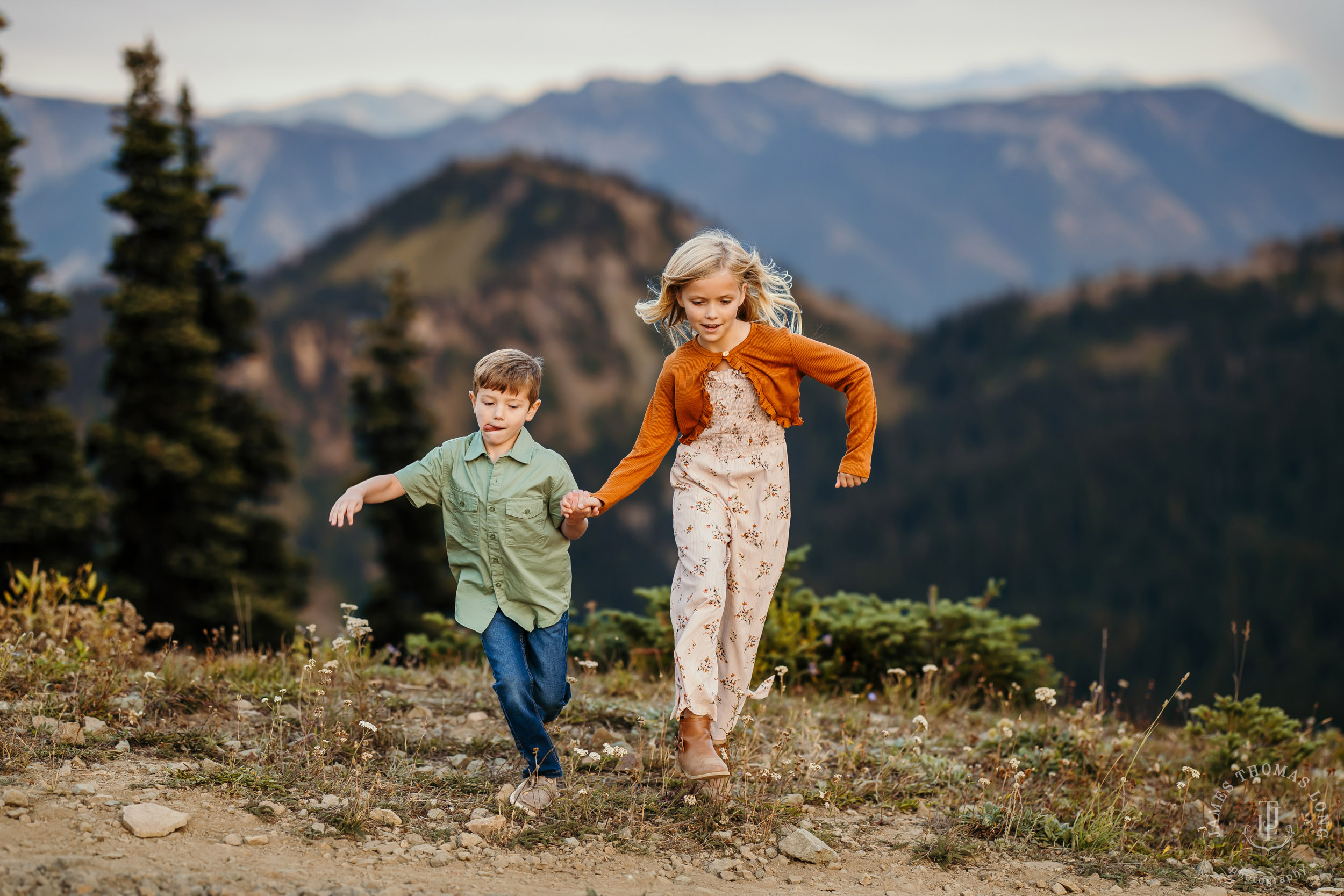 Mount Rainier Crystal Mountain adventure family photography session by Seattle family photographer James Thomas Long Photography