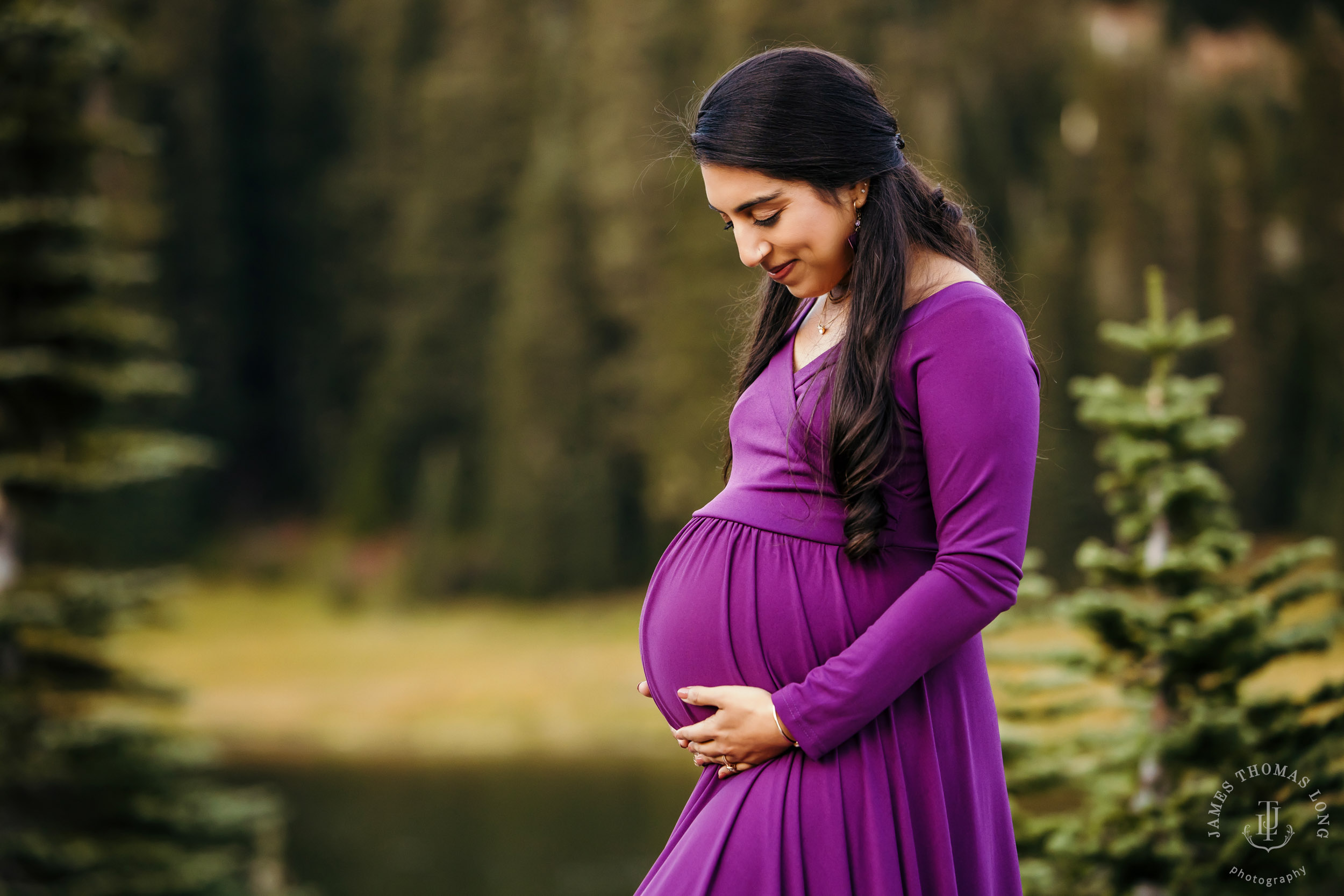 Mount Rainier maternity session by Seattle family photographer James Thomas Long Photography