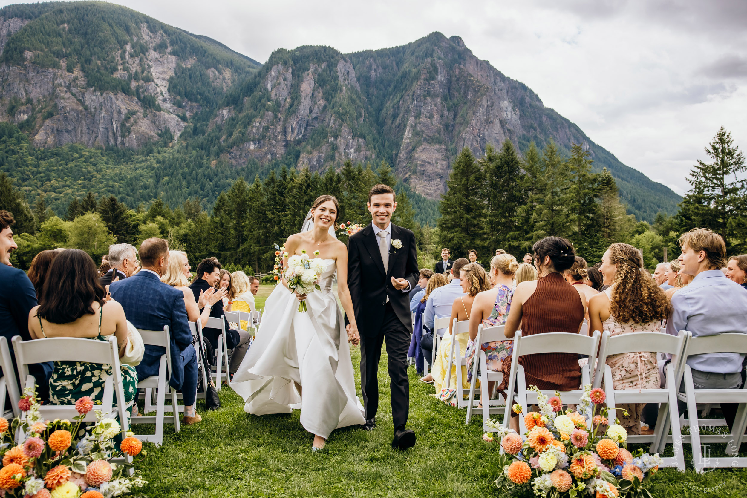 North Fork Farm Events Snoqualmie wedding by Snoqualmie wedding photographer James Thomas Long Photography