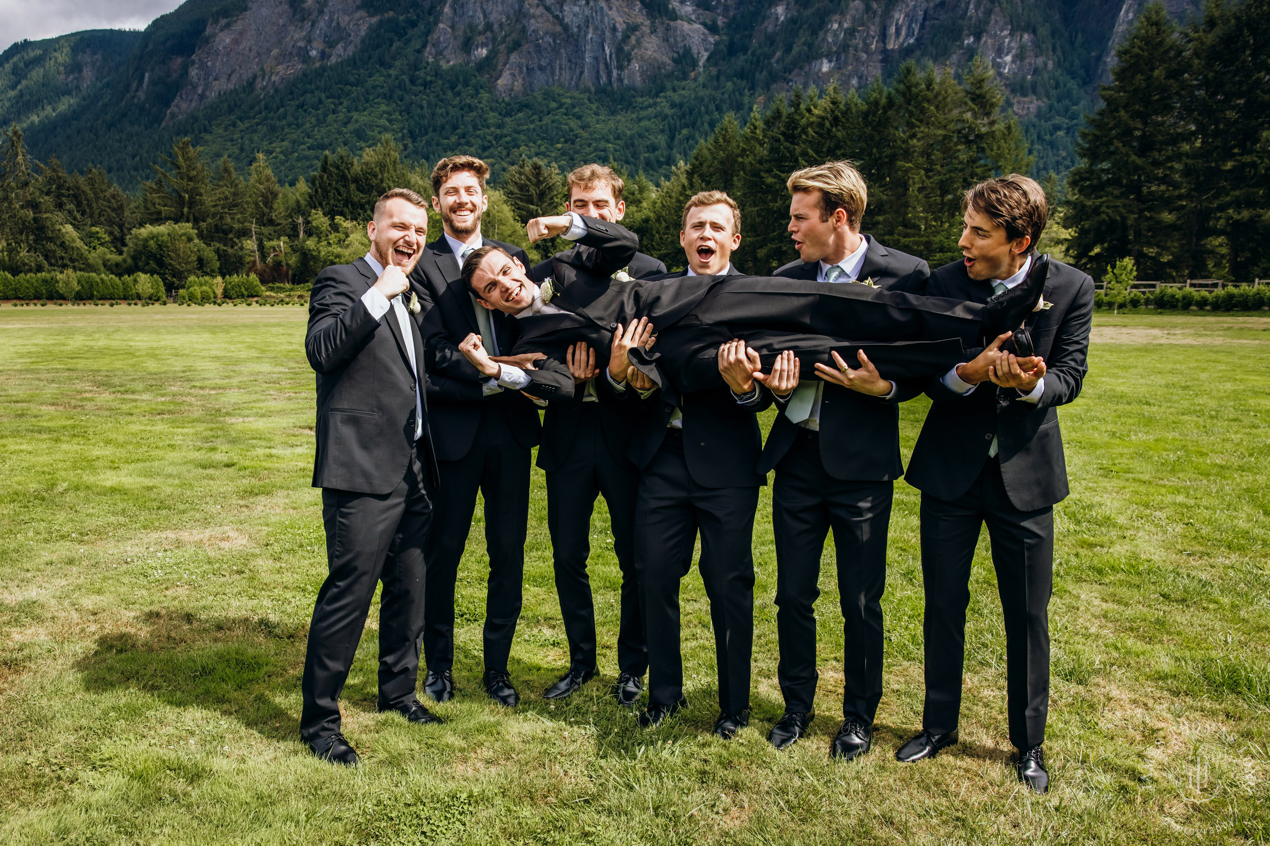 North Fork Farm Events Snoqualmie wedding by Snoqualmie wedding photographer James Thomas Long Photography
