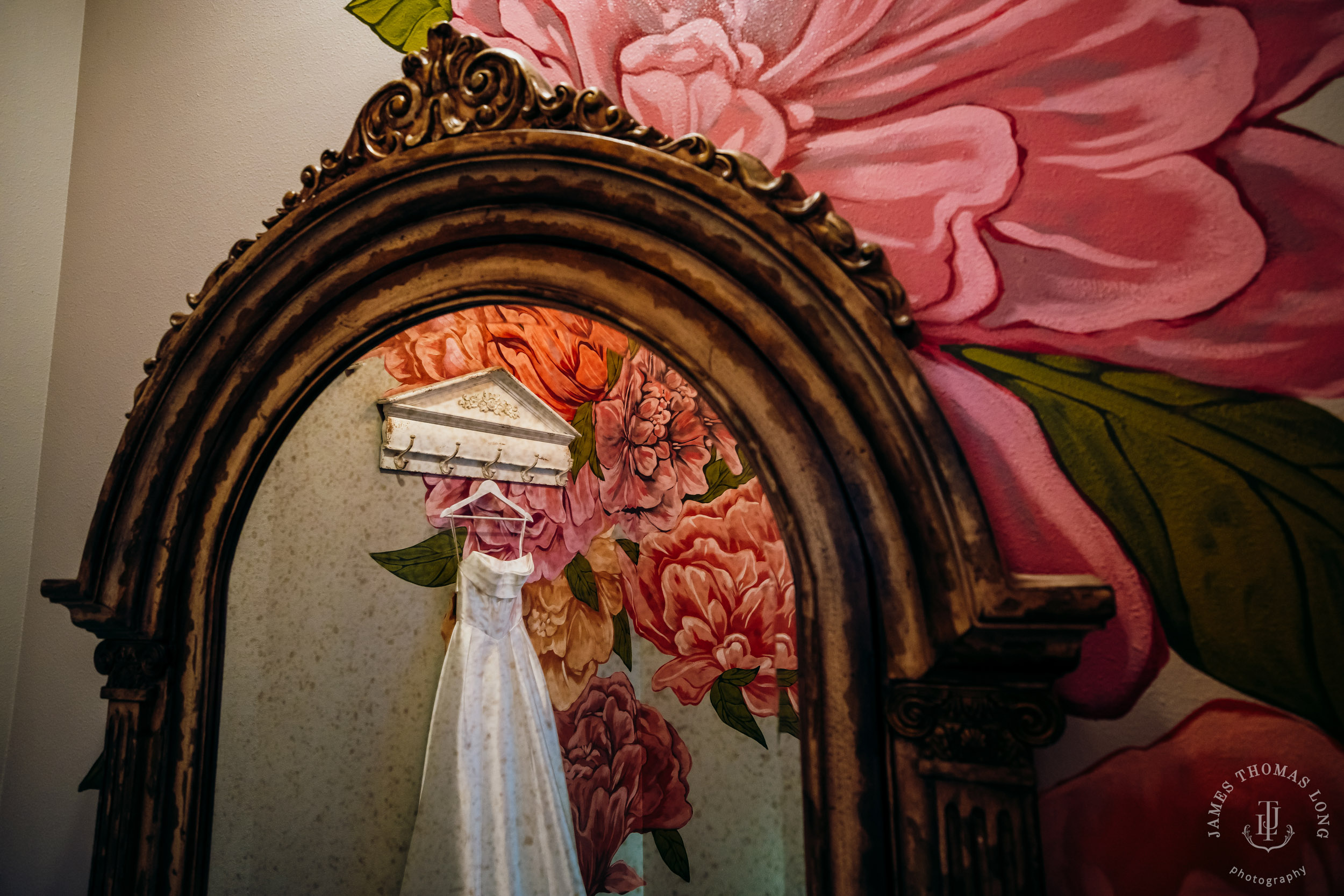 North Fork Farm Events Snoqualmie wedding by Snoqualmie wedding photographer James Thomas Long Photography