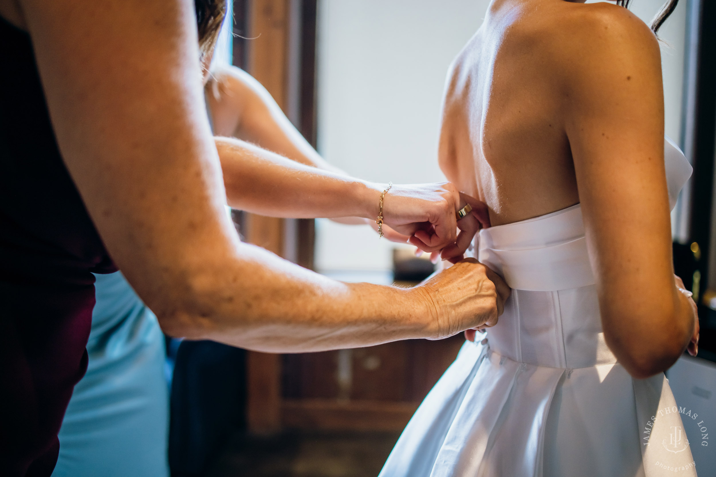 North Fork Farm Events Snoqualmie wedding by Snoqualmie wedding photographer James Thomas Long Photography