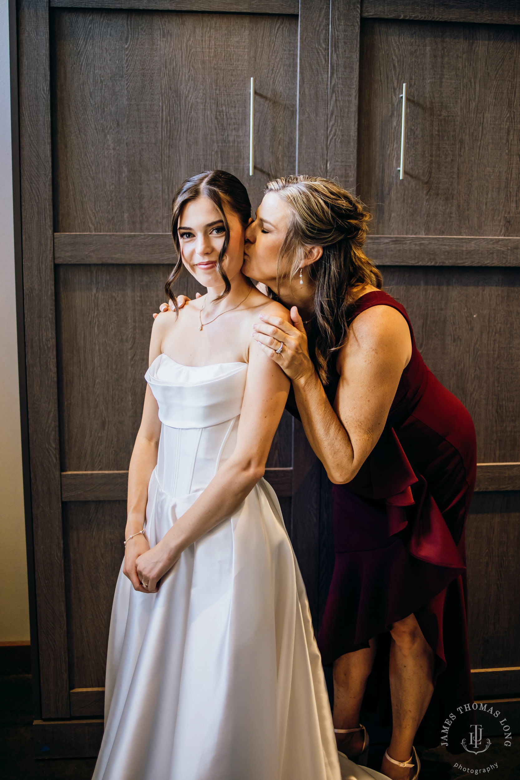 North Fork Farm Events Snoqualmie wedding by Snoqualmie wedding photographer James Thomas Long Photography