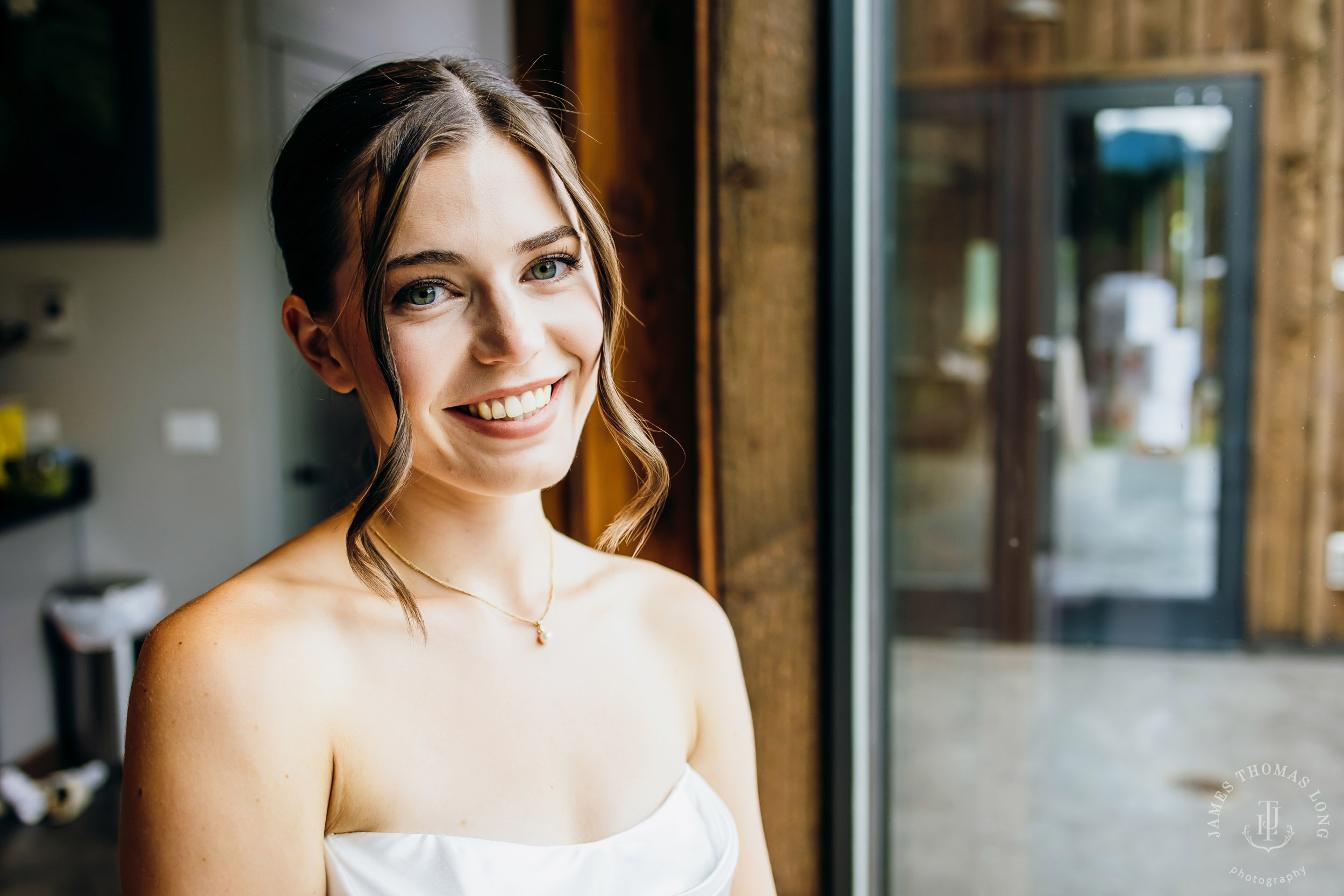 North Fork Farm Events Snoqualmie wedding by Snoqualmie wedding photographer James Thomas Long Photography