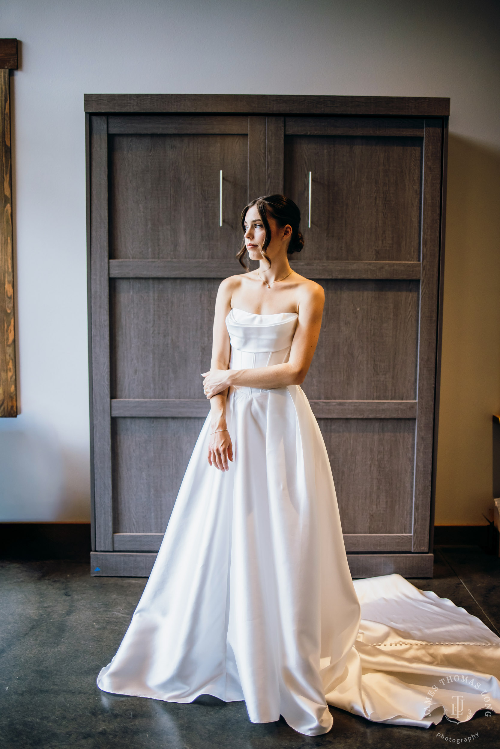 North Fork Farm Events Snoqualmie wedding by Snoqualmie wedding photographer James Thomas Long Photography