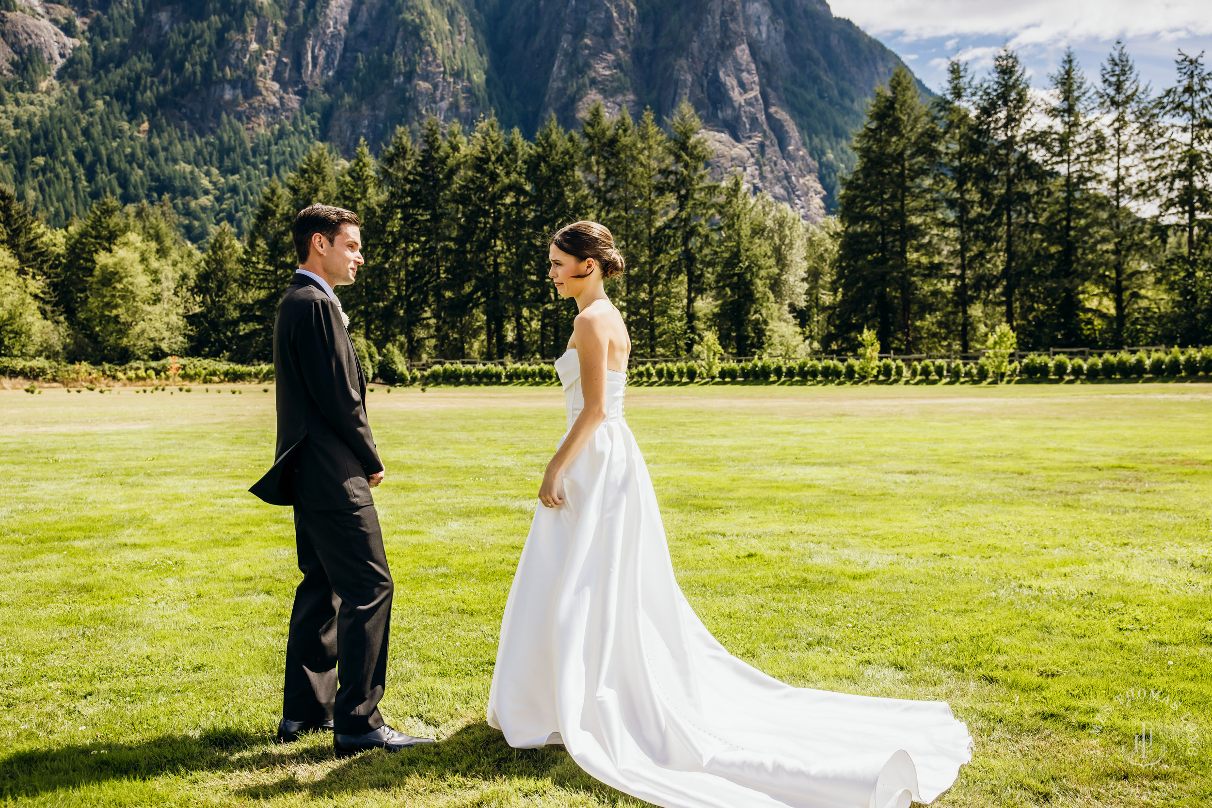 North Fork Farm Events Snoqualmie wedding by Snoqualmie wedding photographer James Thomas Long Photography