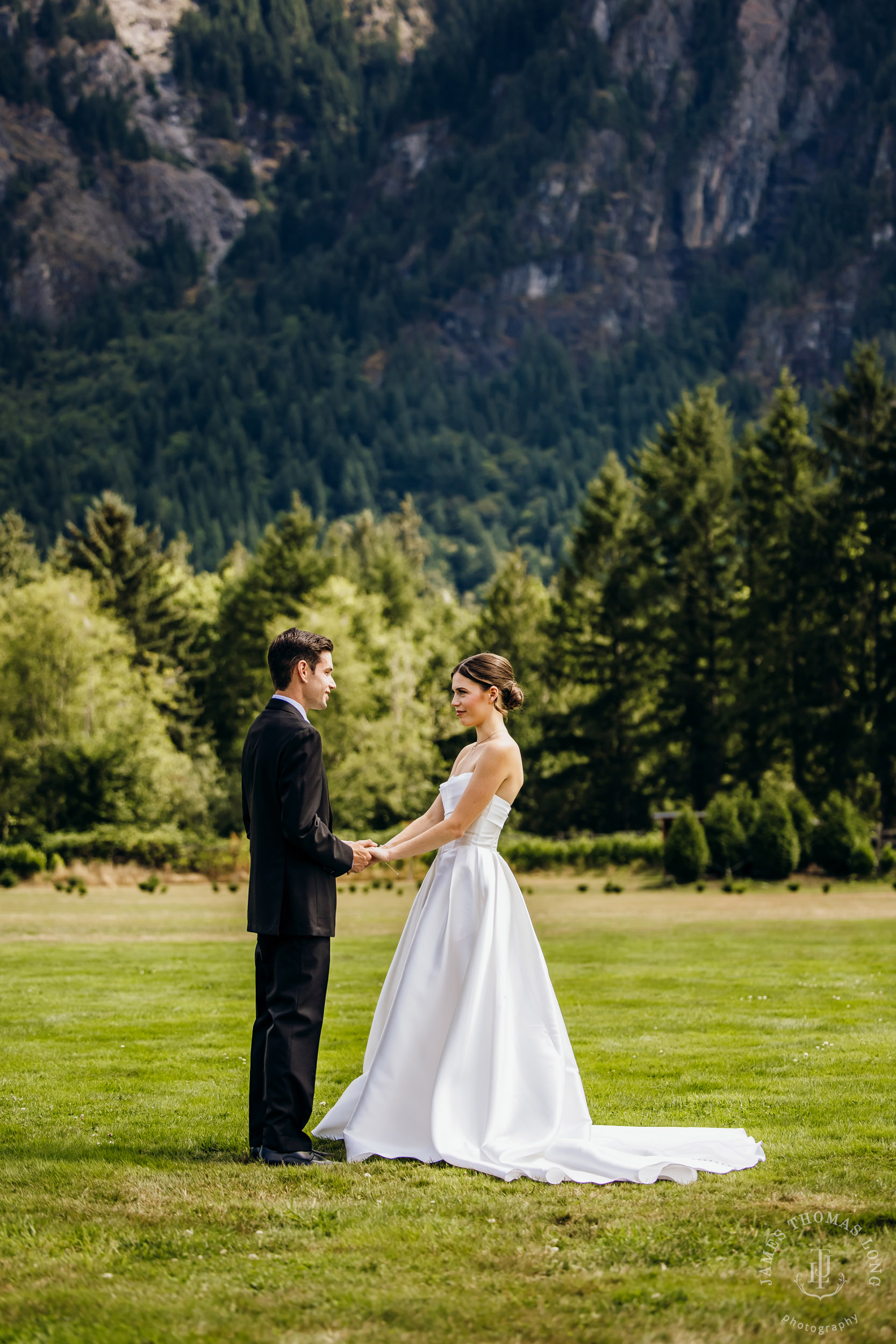 North Fork Farm Events Snoqualmie wedding by Snoqualmie wedding photographer James Thomas Long Photography