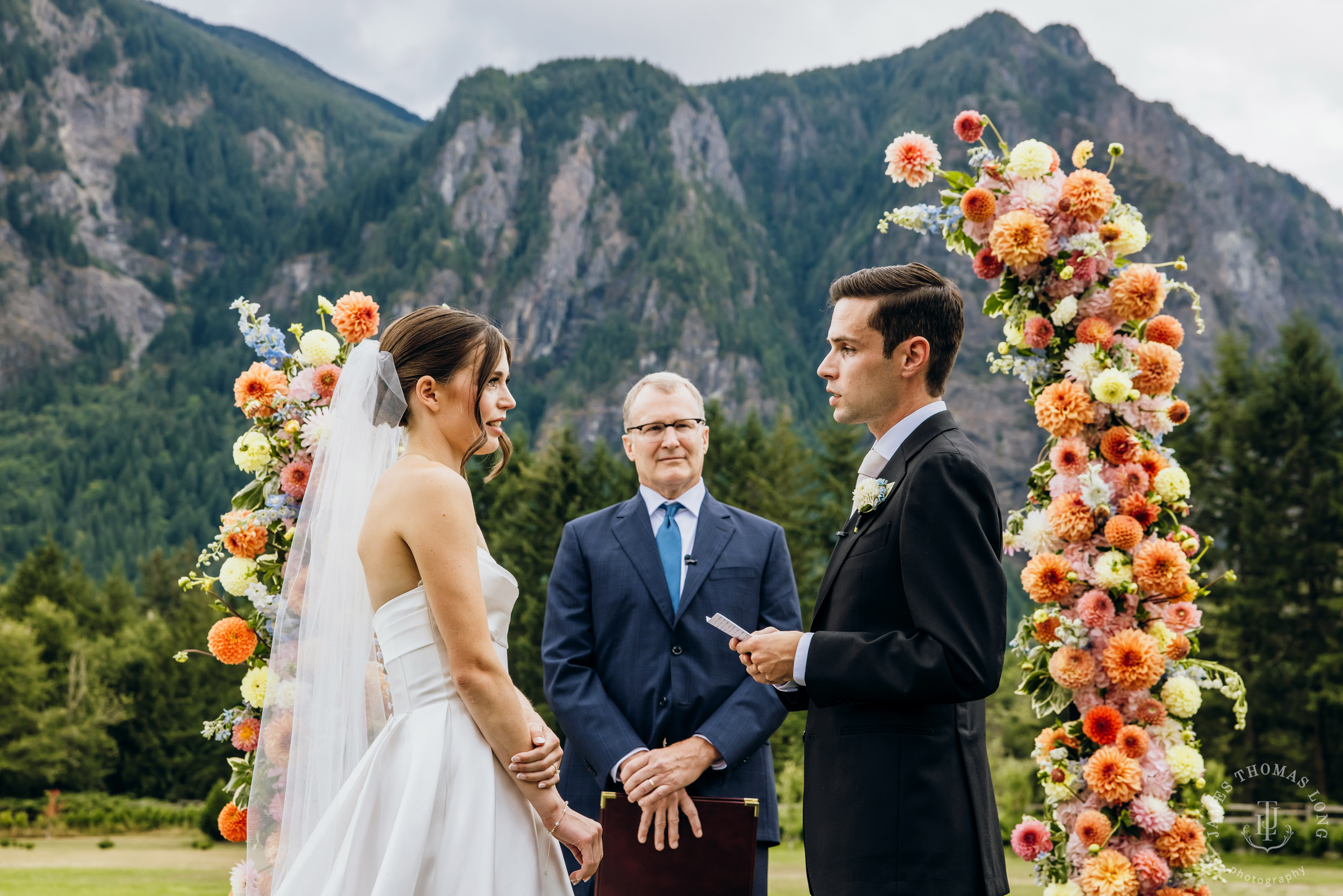 North Fork Farm Events Snoqualmie wedding by Snoqualmie wedding photographer James Thomas Long Photography