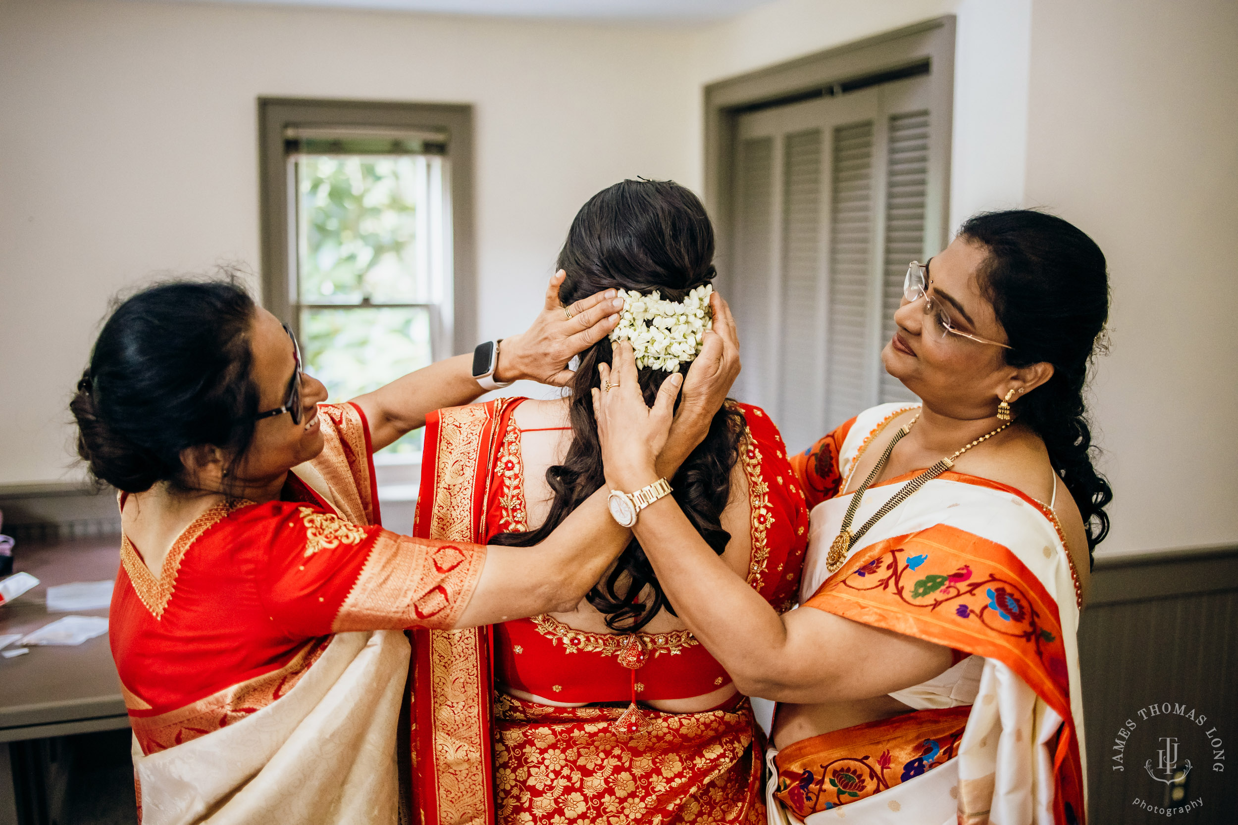 Robinswood House Bellevue Hindu wedding by Bellevue wedding photographer James Thomas Long Photography