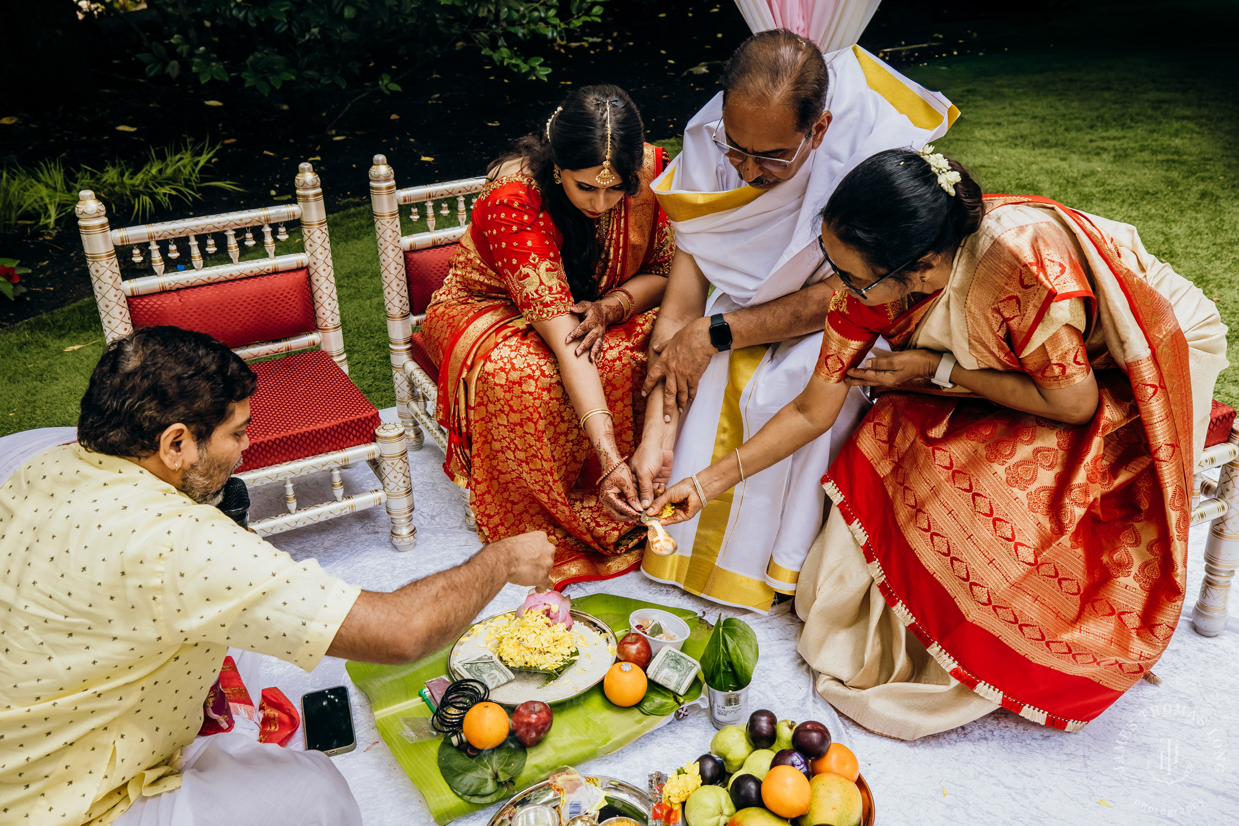 Robinswood House Bellevue Hindu wedding by Bellevue wedding photographer James Thomas Long Photography