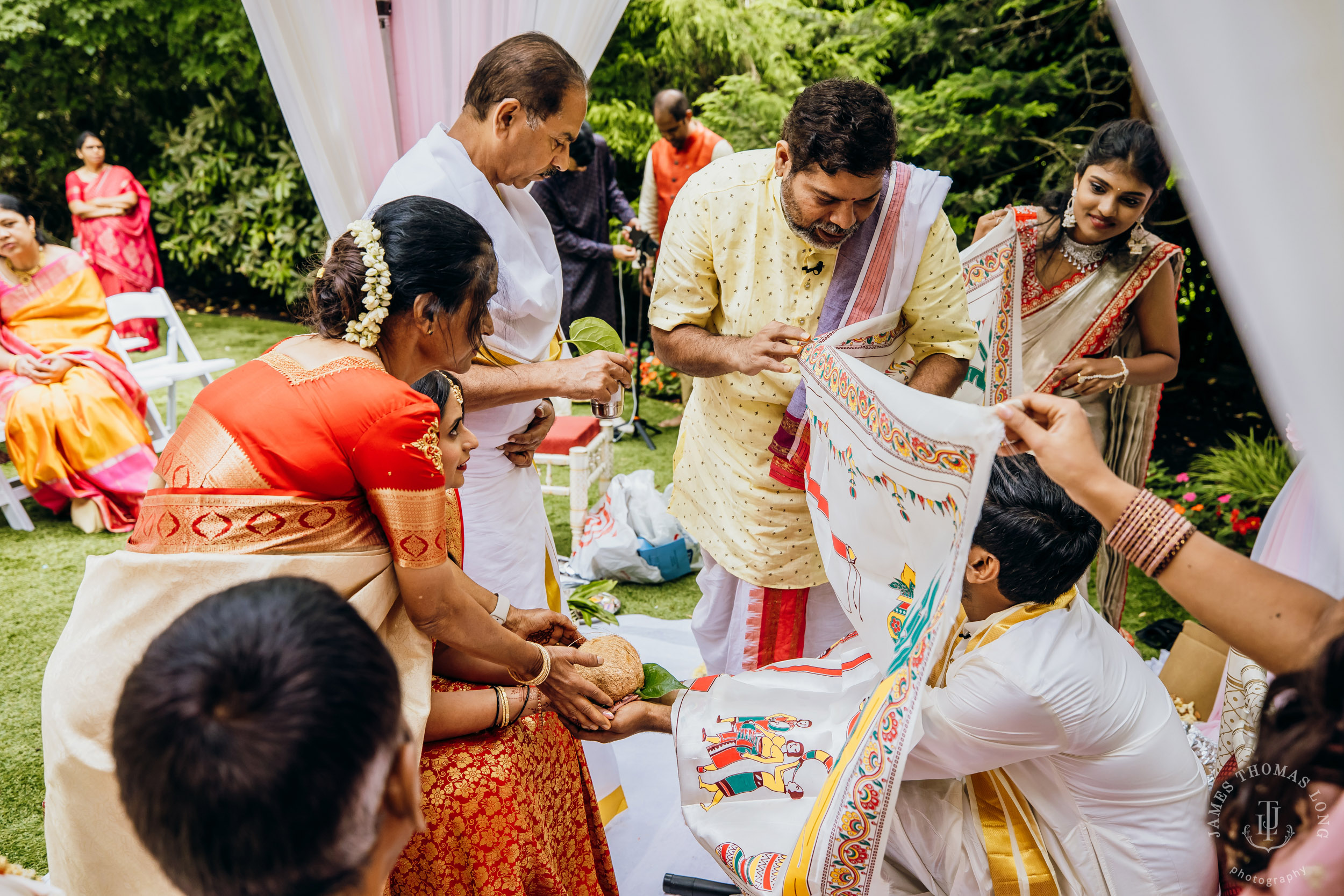 Robinswood House Bellevue Hindu wedding by Bellevue wedding photographer James Thomas Long Photography