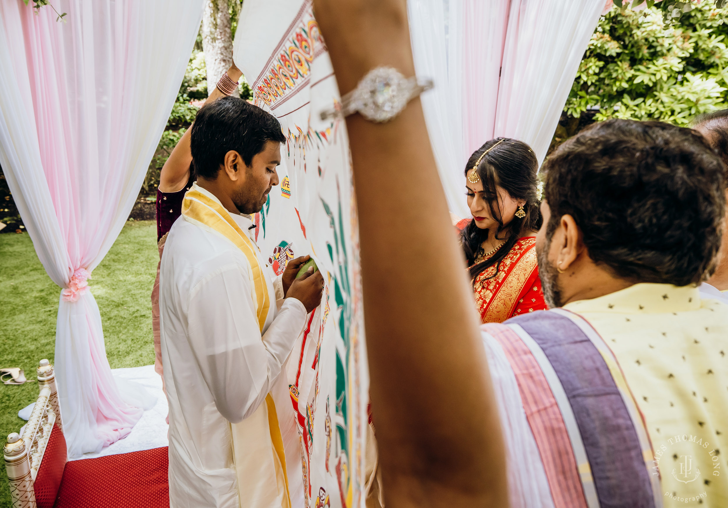 Robinswood House Bellevue Hindu wedding by Bellevue wedding photographer James Thomas Long Photography