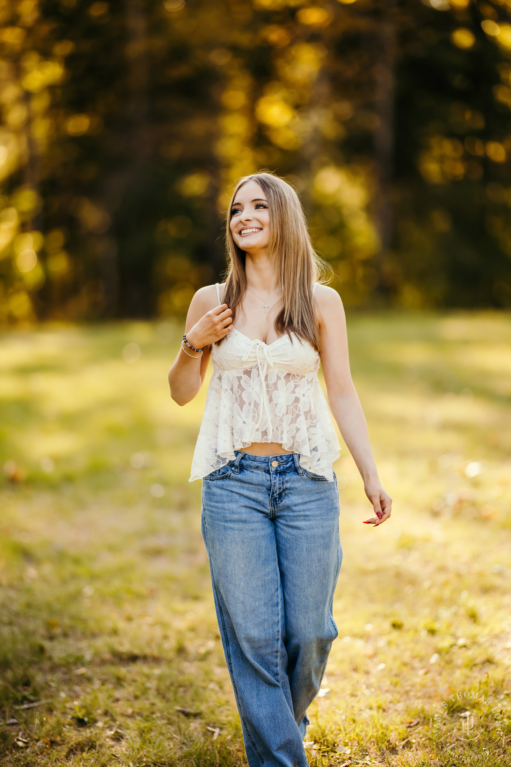 Snoqualmie high school senior portrait session by Issaquah and Snoqualmie senior photographer James Thomas Long Photography