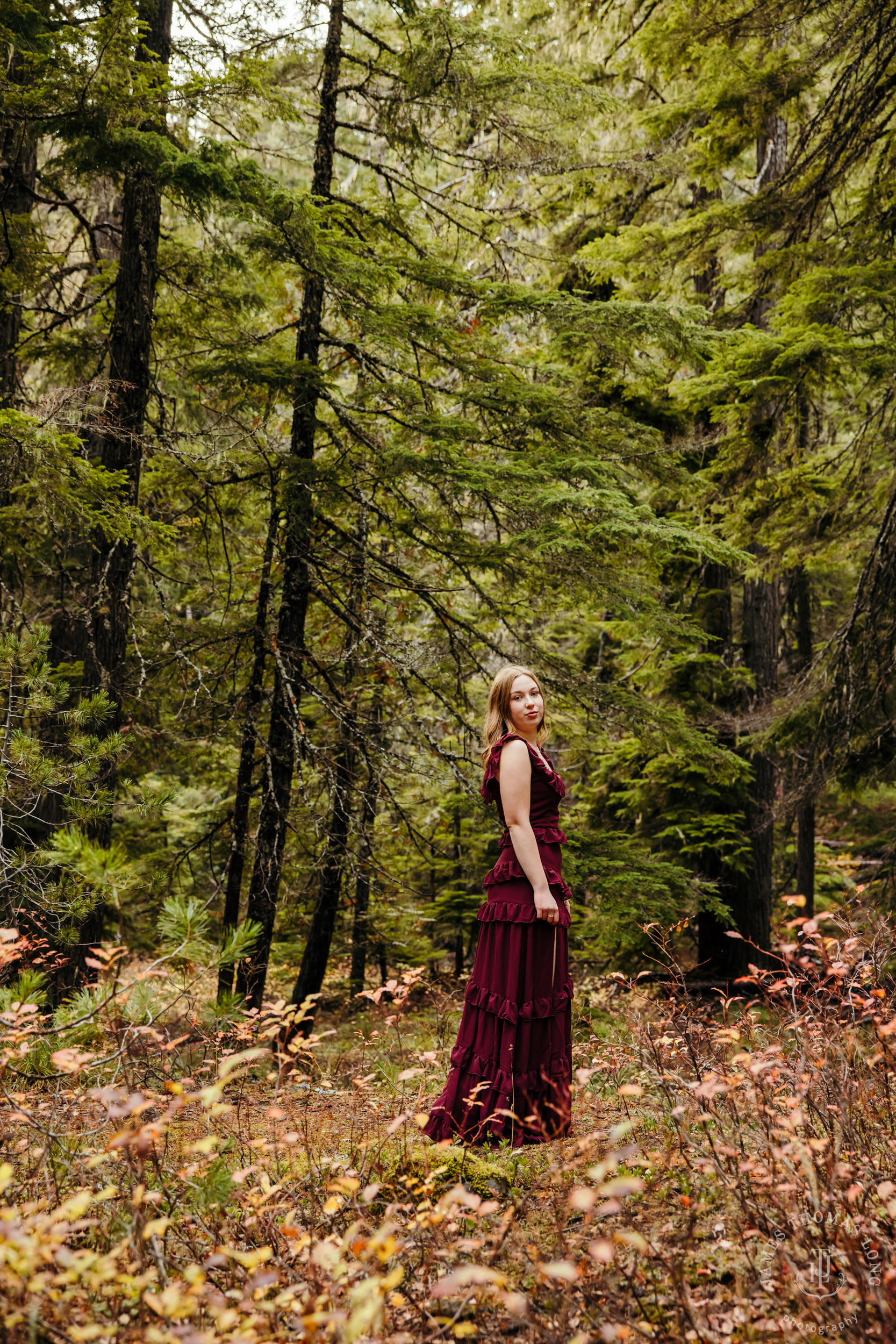 Cascade Mountain adventure high school senior portrait session by Seattle senior photographer James Thomas Long Photography