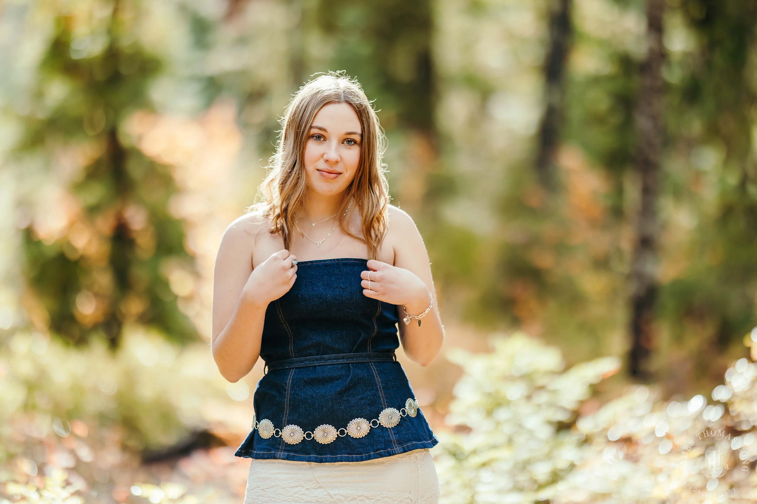 Cascade Mountain adventure high school senior portrait session by Seattle senior photographer James Thomas Long Photography