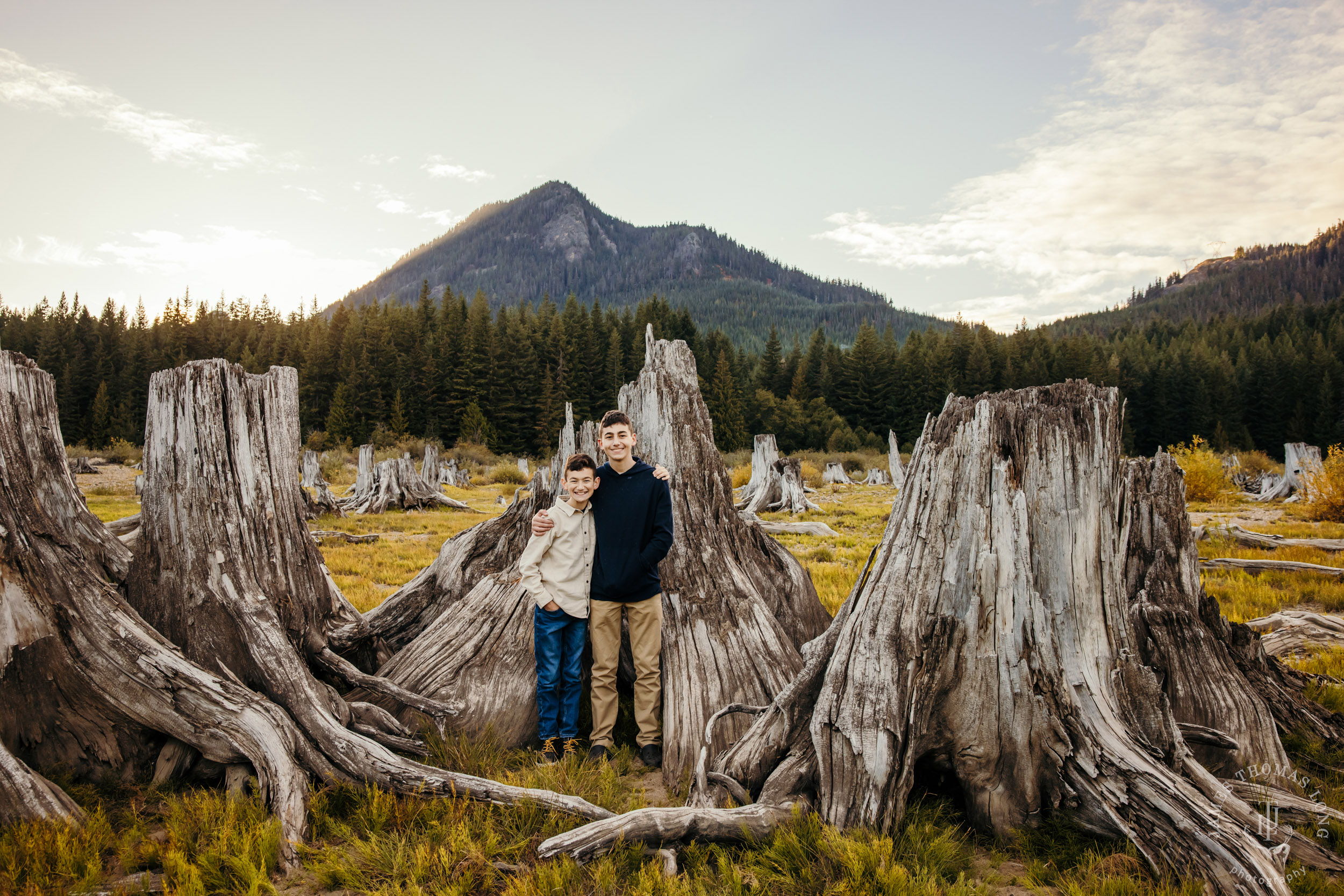 Cascade Mountain adventure family photography session by Snoqualmie family photographer James Thomas Long Photography