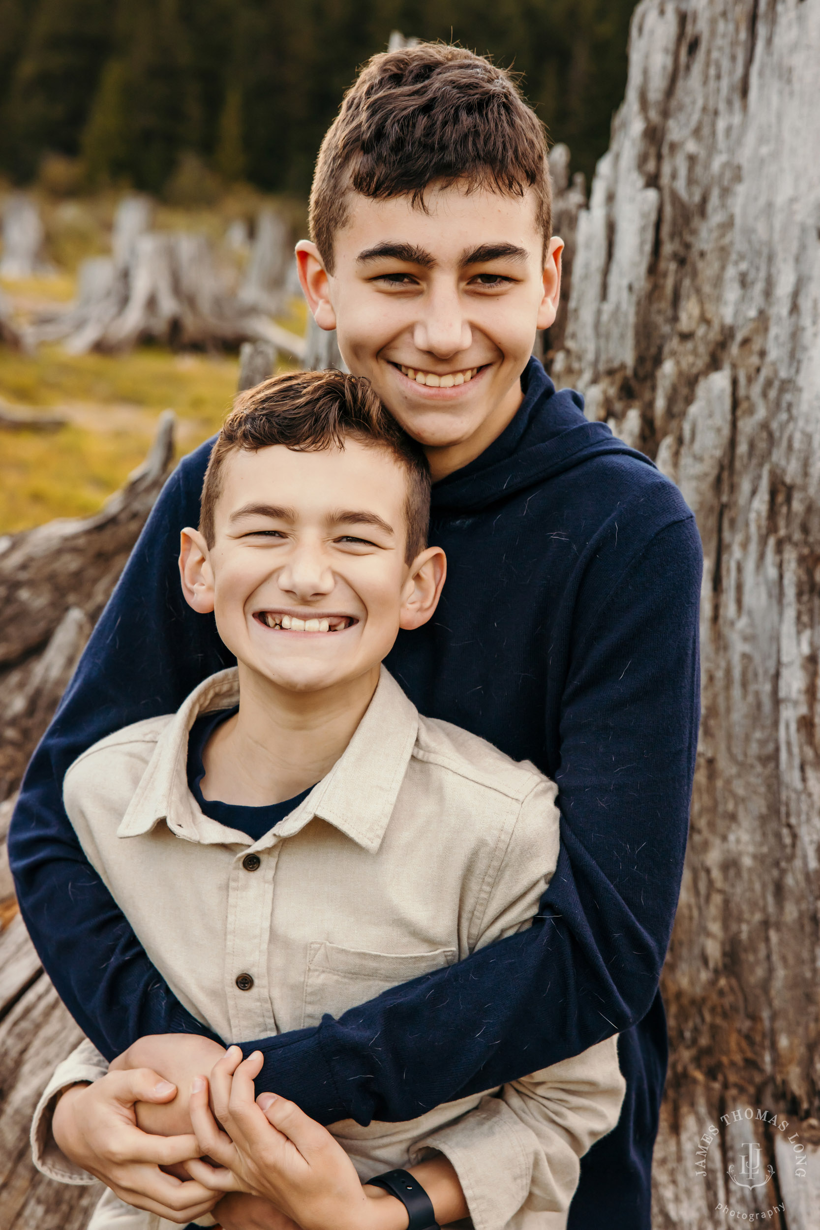 Cascade Mountain adventure family photography session by Snoqualmie family photographer James Thomas Long Photography
