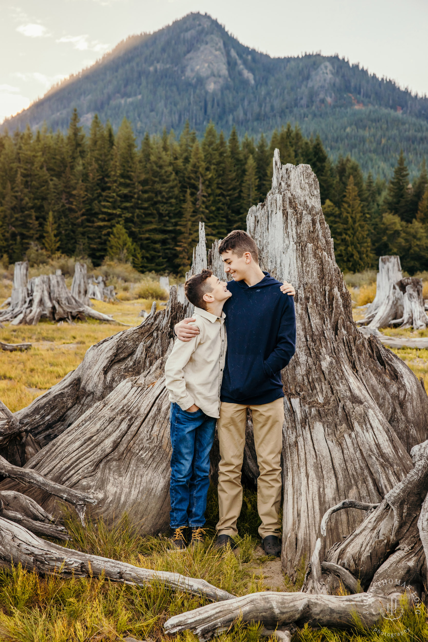 Cascade Mountain adventure family photography session by Snoqualmie family photographer James Thomas Long Photography