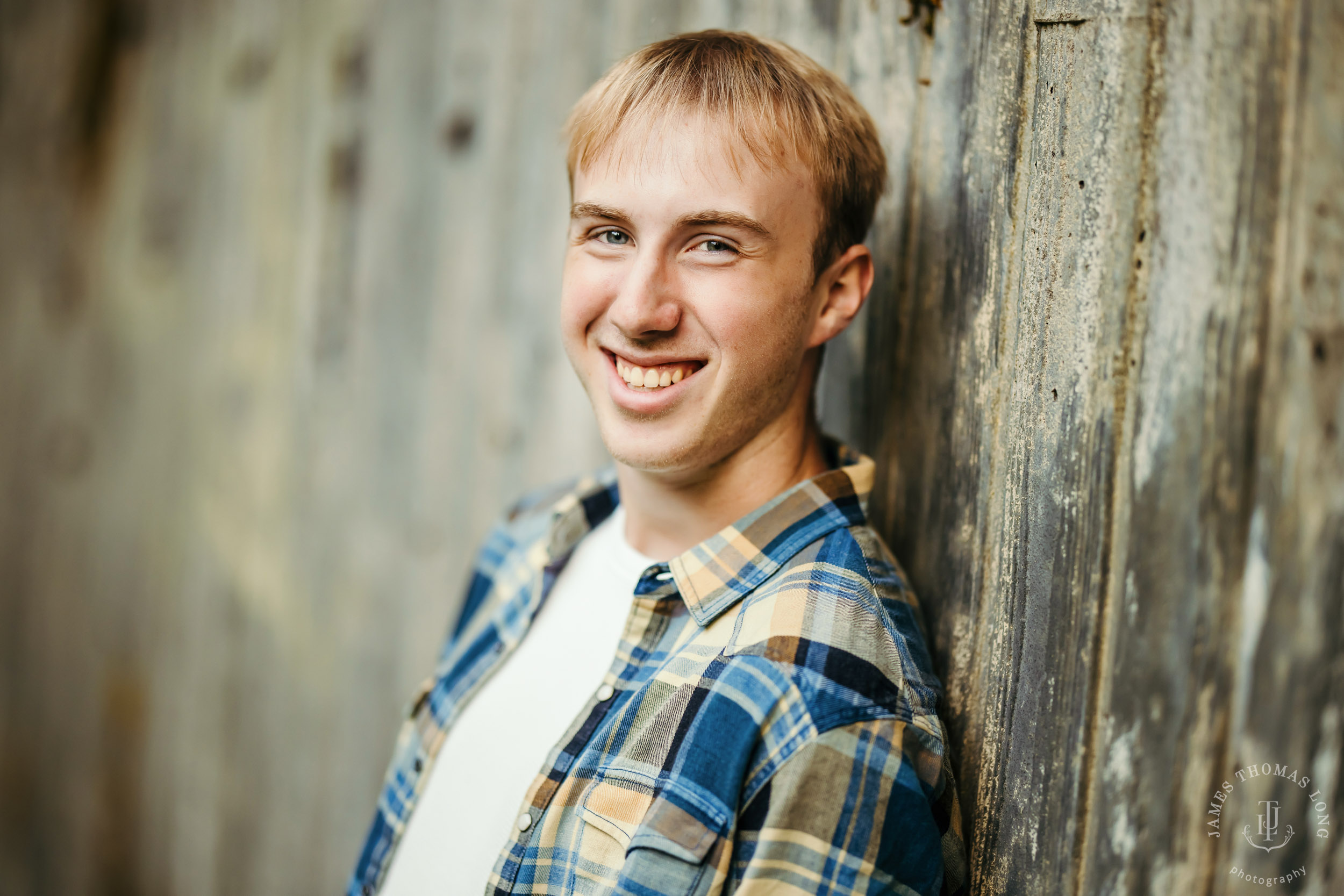 Snoqualmie North Bend adventure high school senior portrait session by Snoqualmie senior portrait photographer James Thomas Long Photography