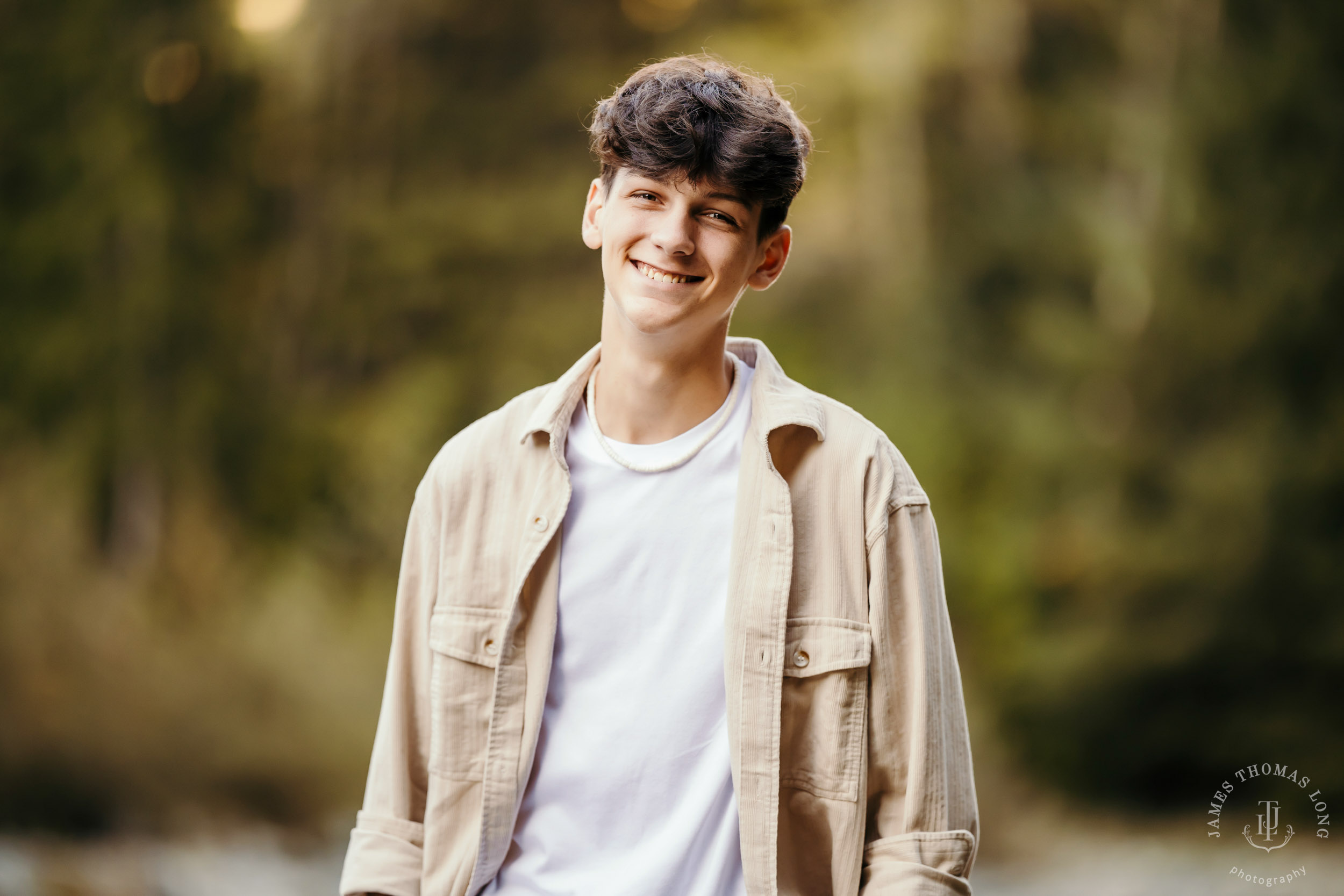 Snoqualmie adventure high school senior session by Snoqualmie senior portrait photographer James Thomas Long Photography