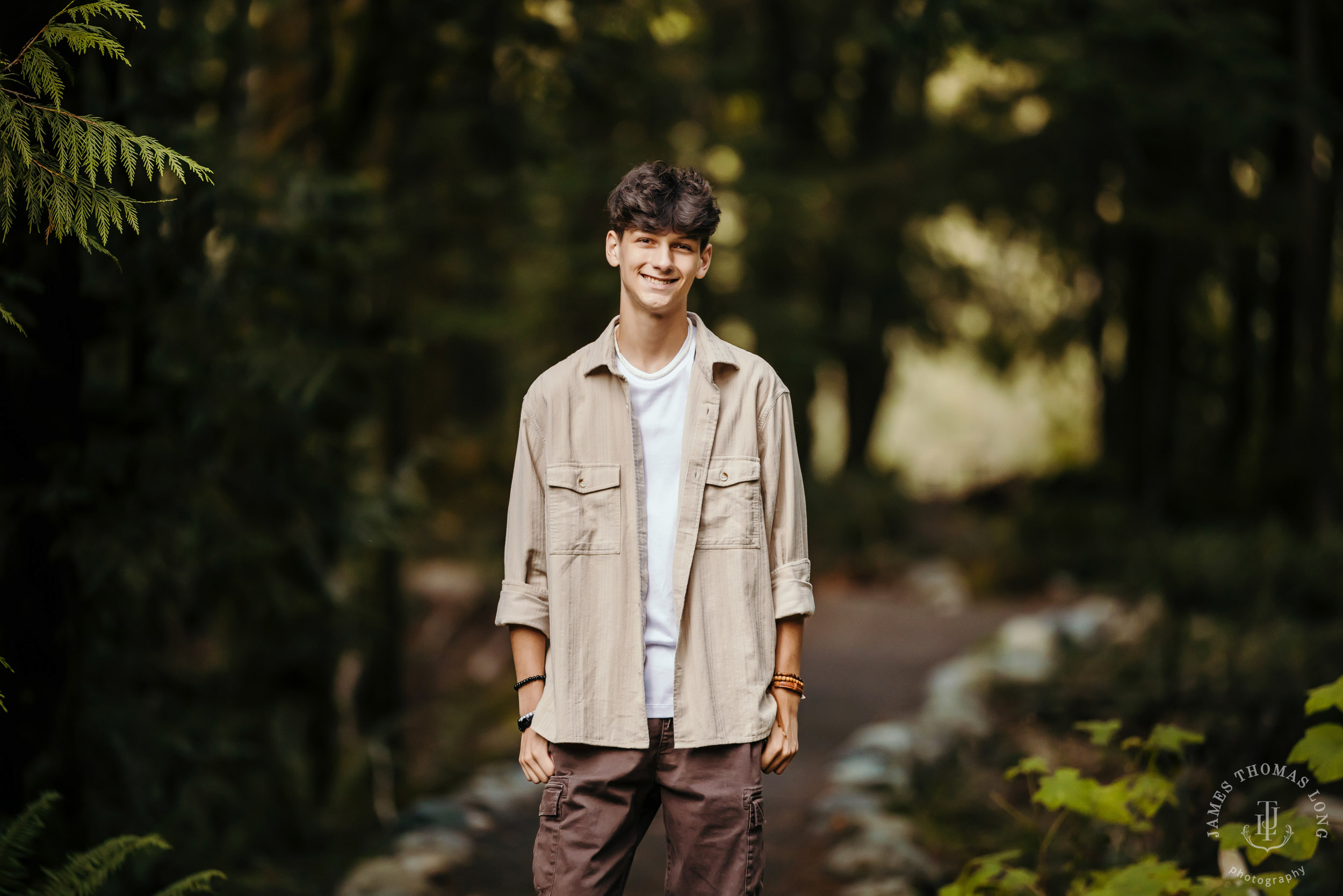 Snoqualmie adventure high school senior session by Snoqualmie senior portrait photographer James Thomas Long Photography