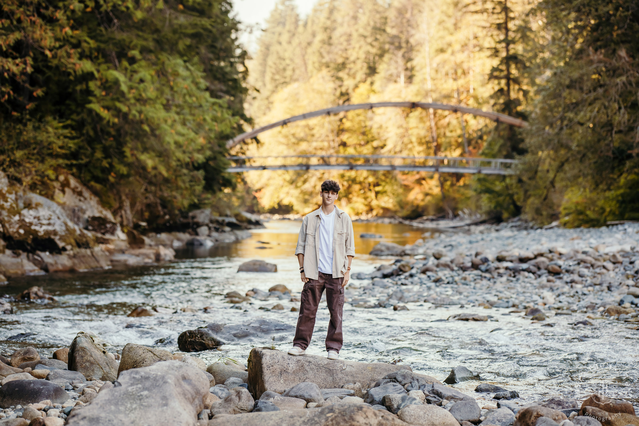 Snoqualmie adventure high school senior session by Snoqualmie senior portrait photographer James Thomas Long Photography