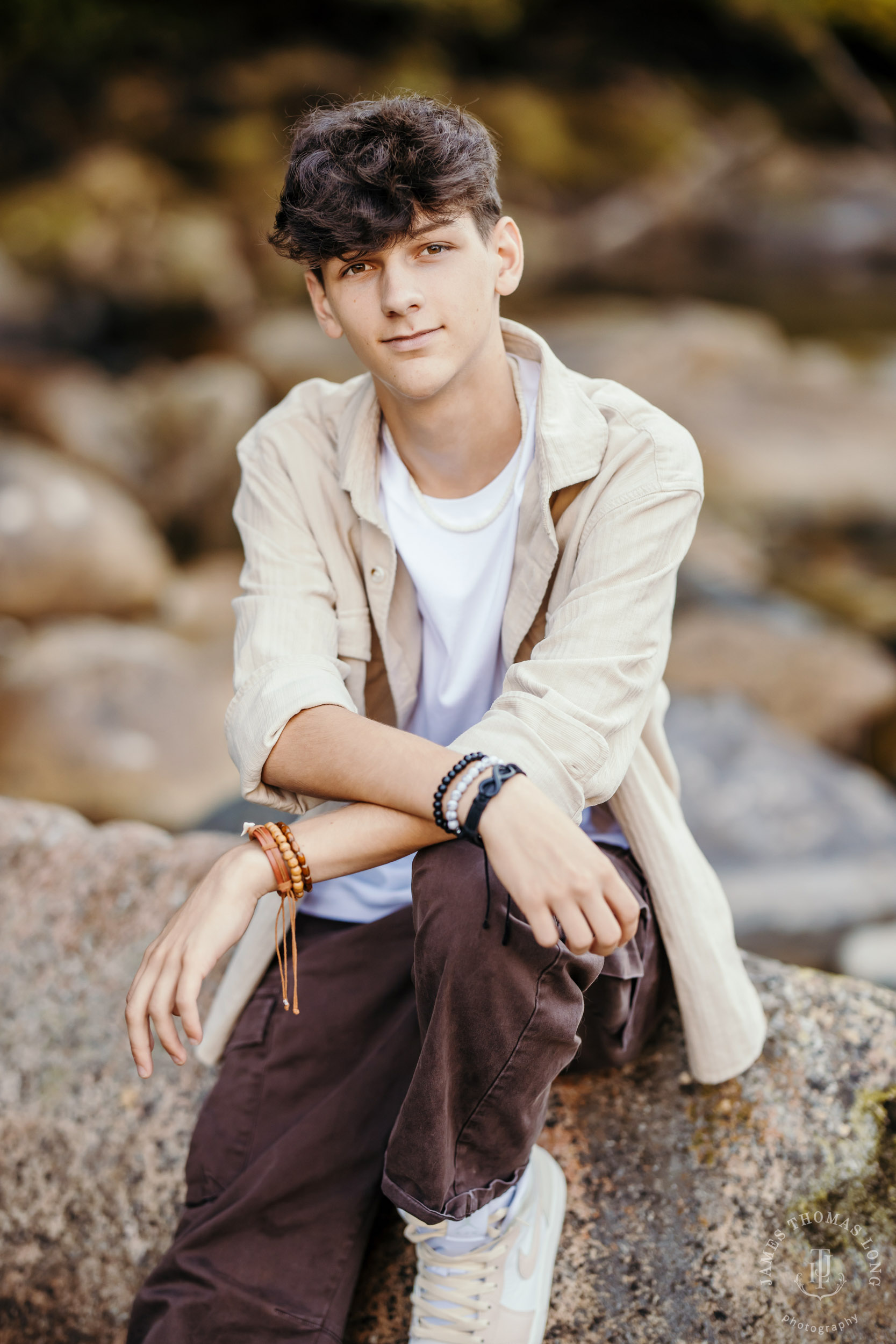 Snoqualmie adventure high school senior session by Snoqualmie senior portrait photographer James Thomas Long Photography