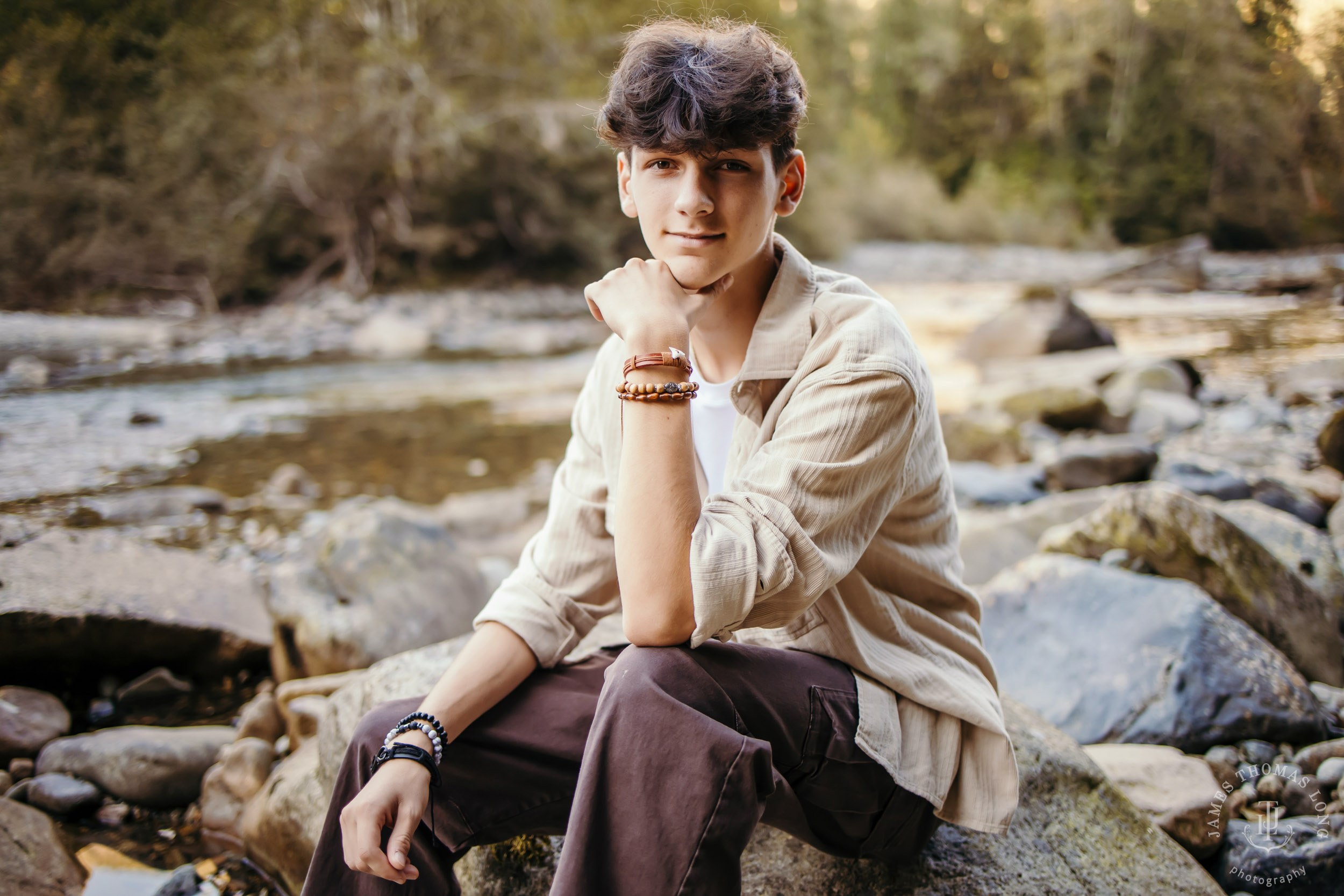 Snoqualmie adventure high school senior session by Snoqualmie senior portrait photographer James Thomas Long Photography