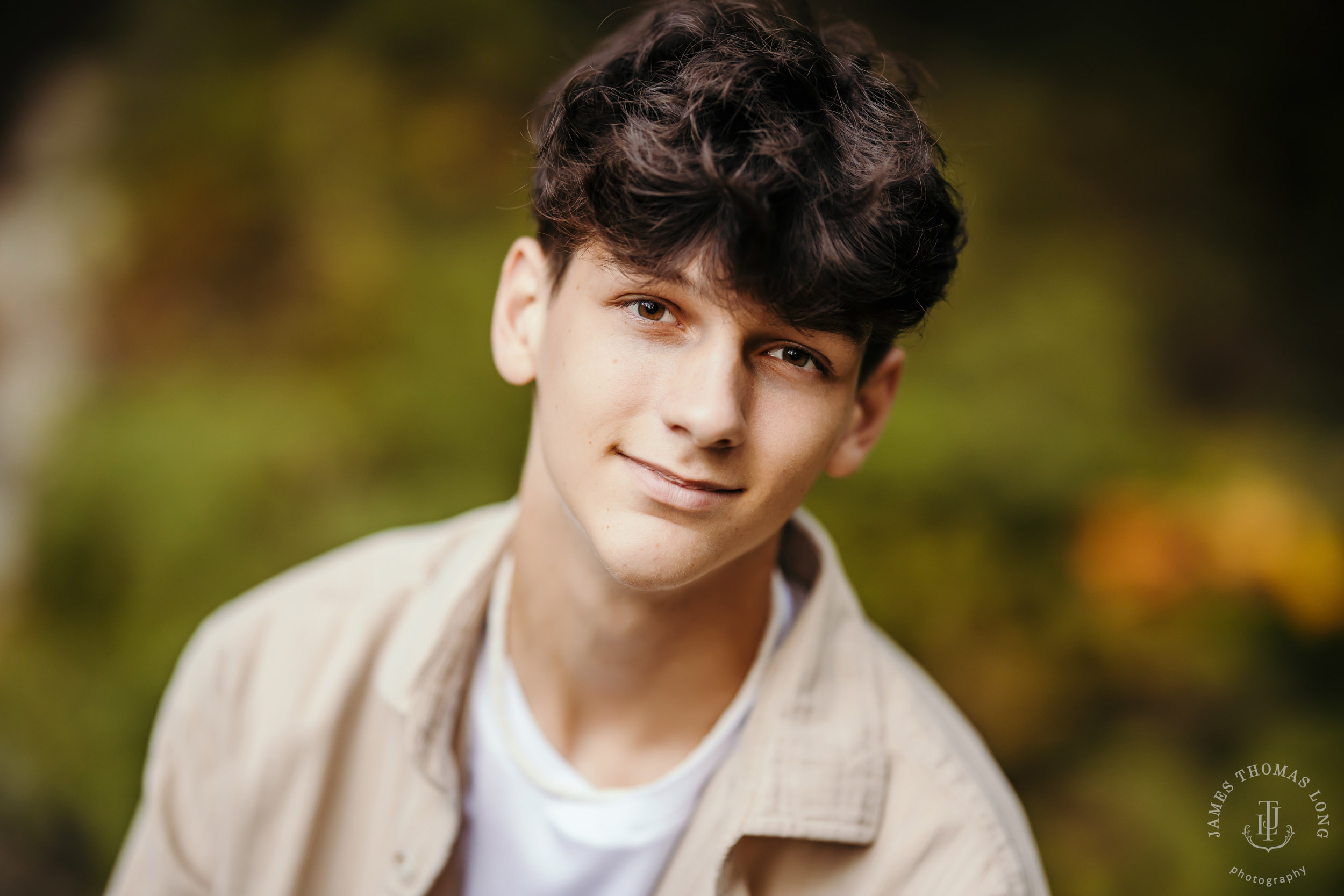 Snoqualmie adventure high school senior session by Snoqualmie senior portrait photographer James Thomas Long Photography