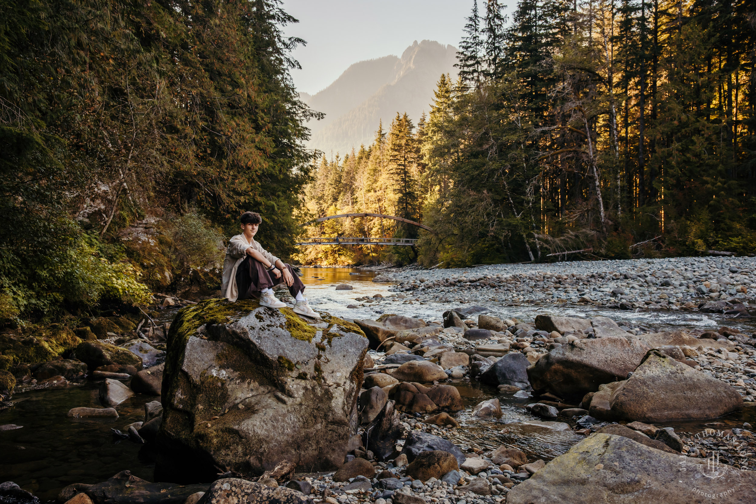 Snoqualmie adventure high school senior session by Snoqualmie senior portrait photographer James Thomas Long Photography