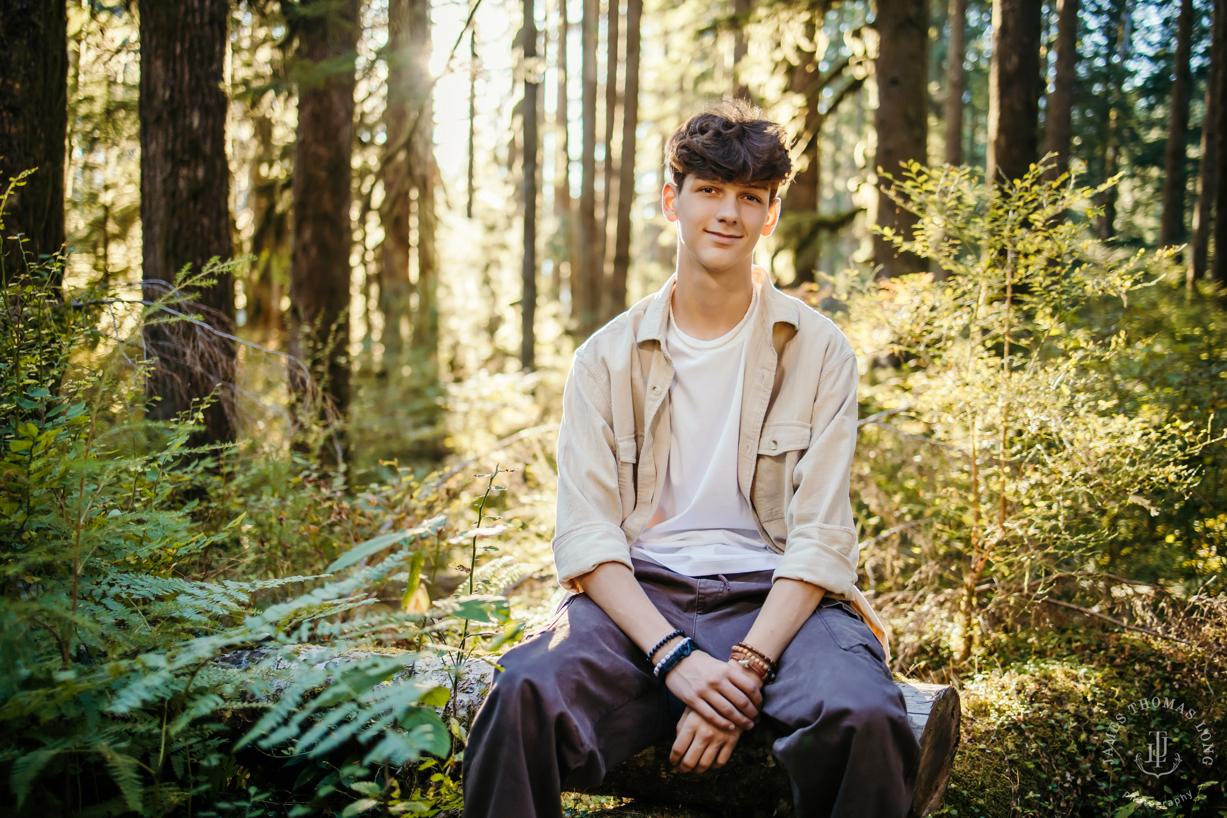 Snoqualmie adventure high school senior session by Snoqualmie senior portrait photographer James Thomas Long Photography