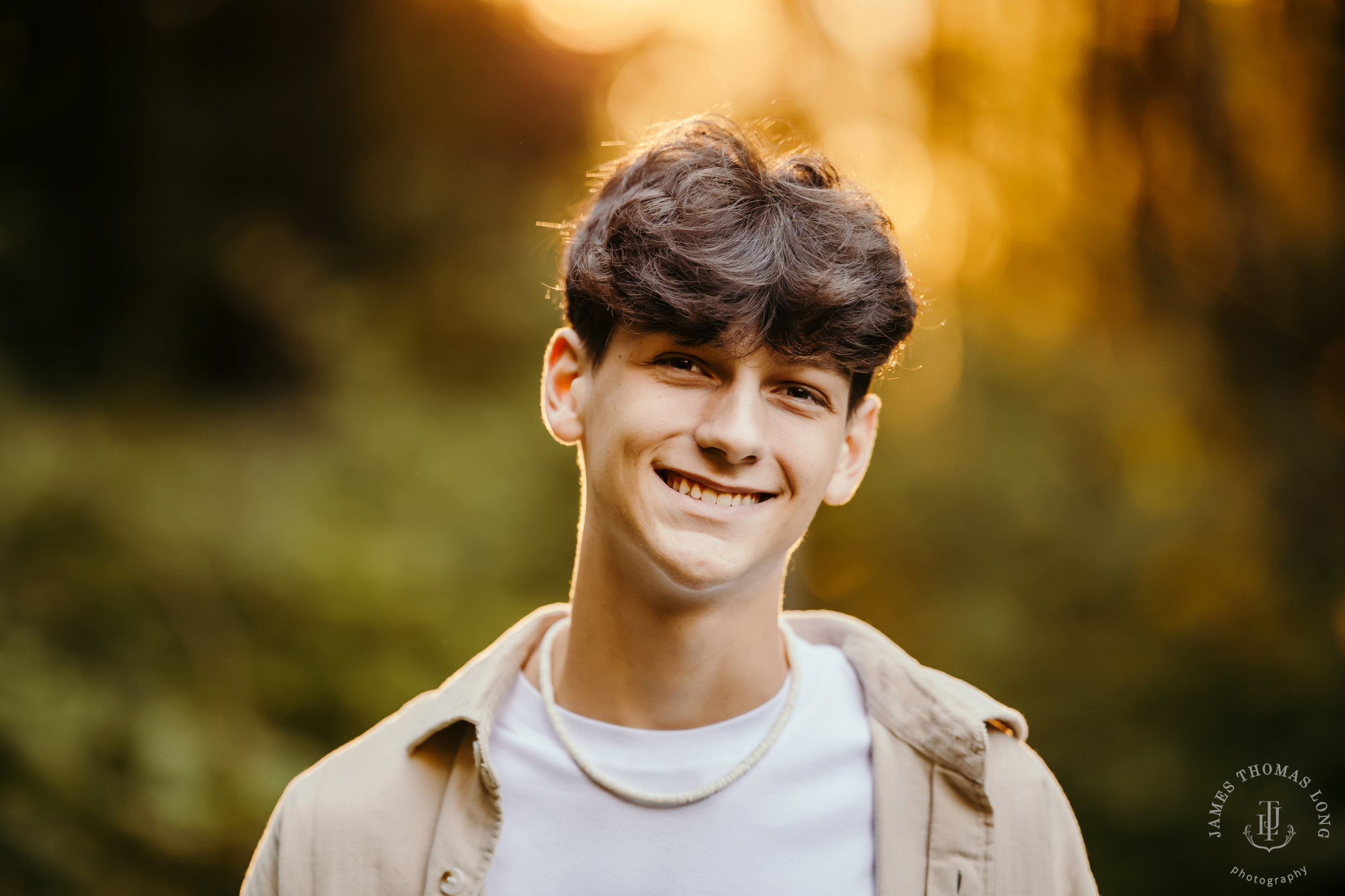 Snoqualmie adventure high school senior session by Snoqualmie senior portrait photographer James Thomas Long Photography
