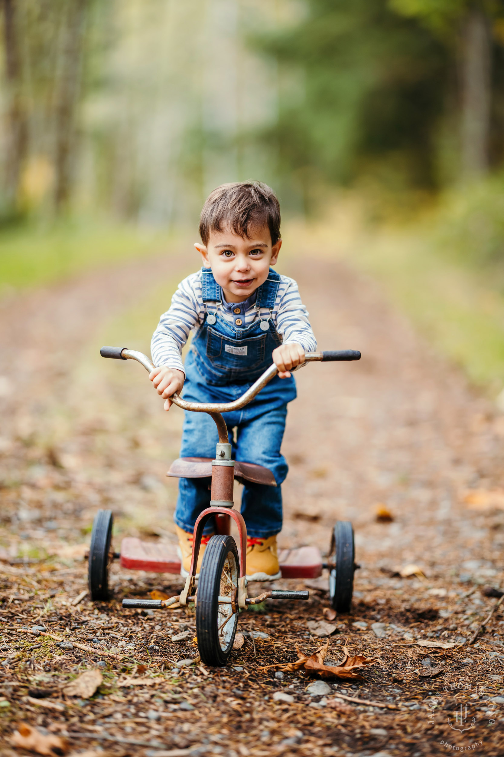 Snoqualmie family photography session by Snoqualmie family photographer James Thomas Long Photography