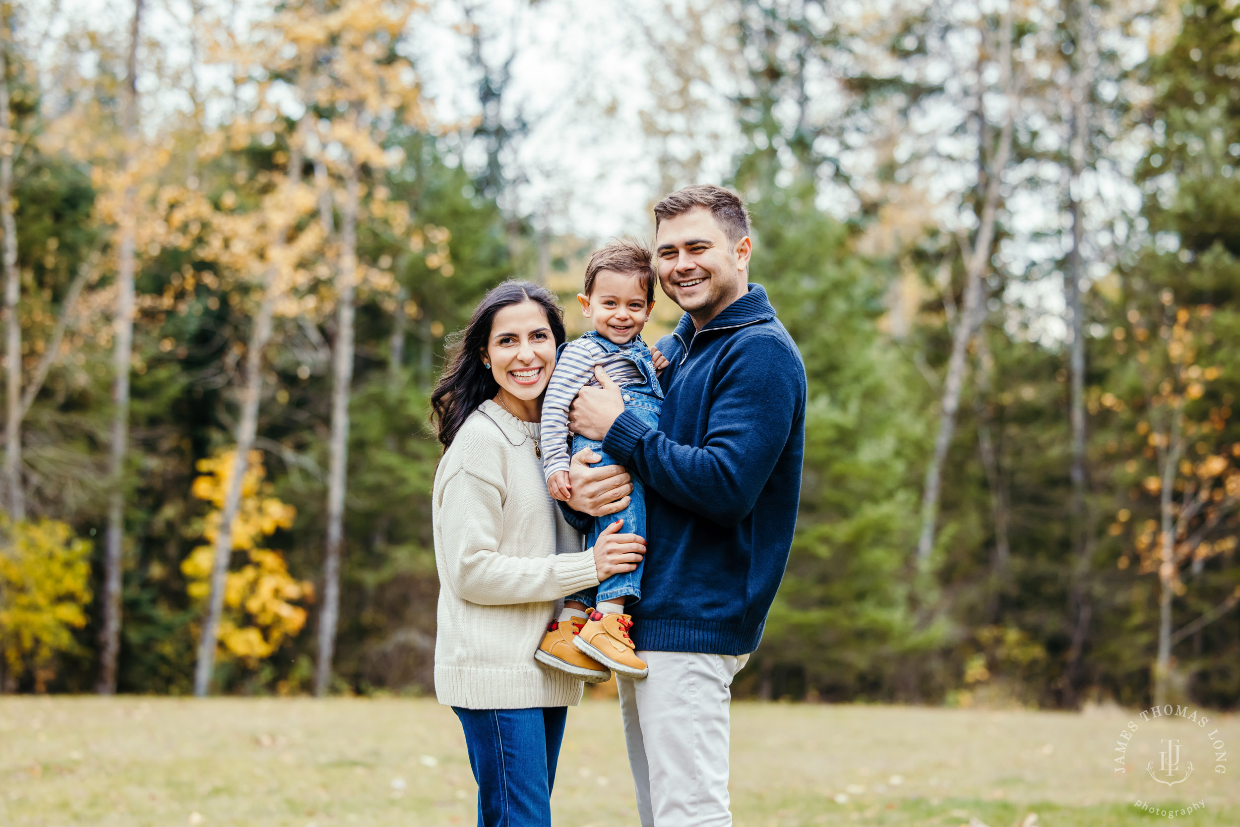 Snoqualmie family photography session by Snoqualmie family photographer James Thomas Long Photography