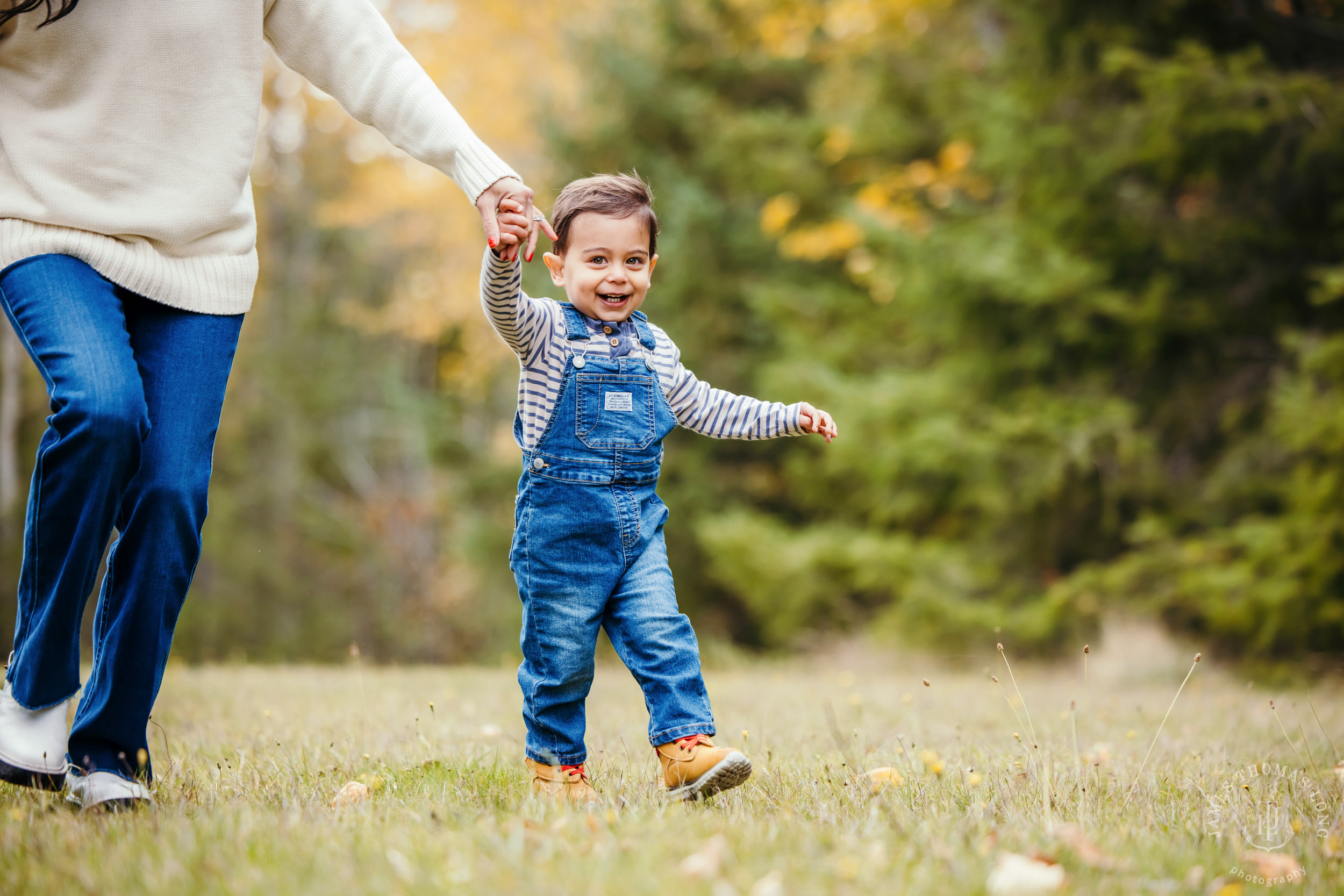 Snoqualmie family photography session by Snoqualmie family photographer James Thomas Long Photography