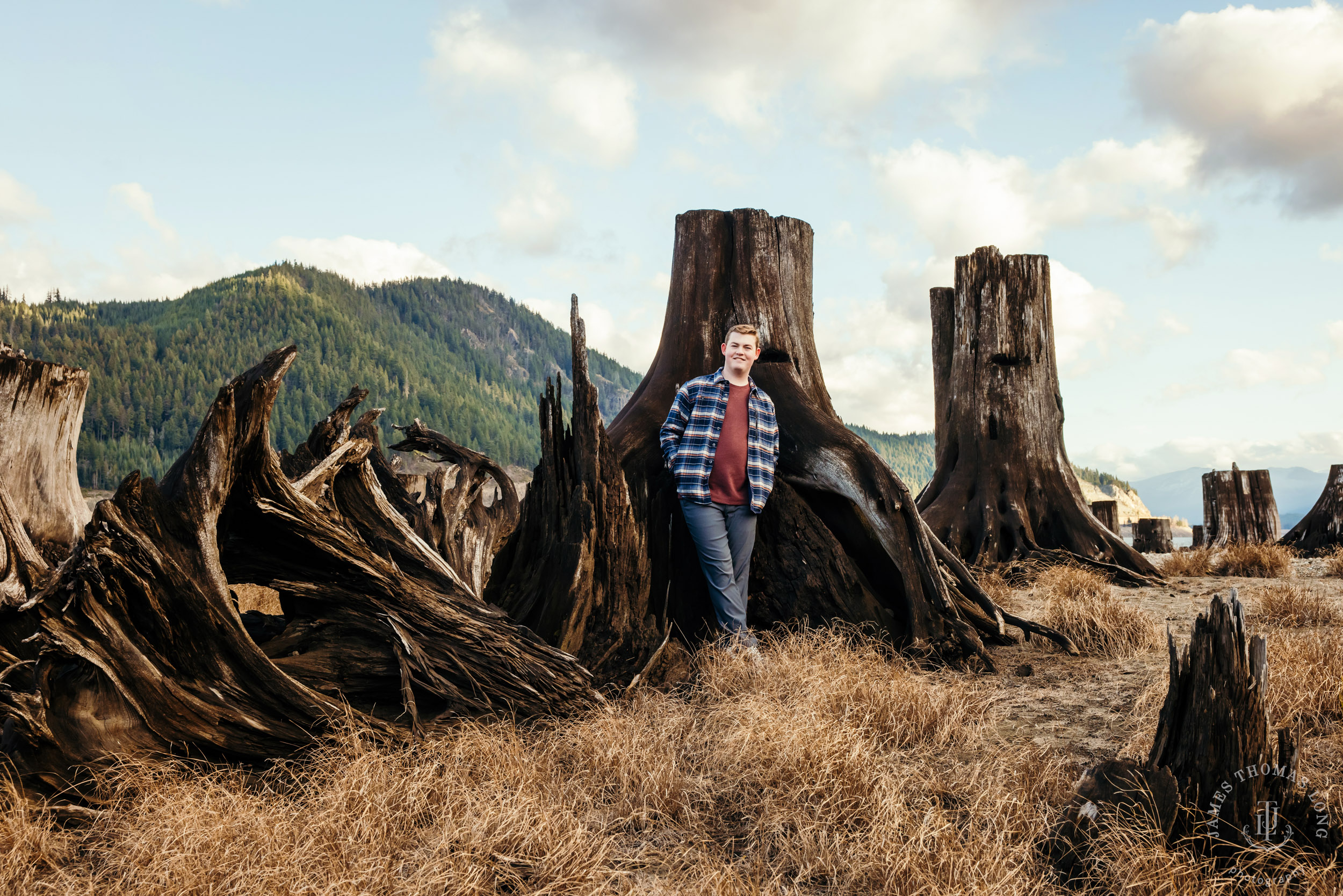 North Bend Cascade Mountain high school senior portrait session by Snoqualmie senior portrait photographer James Thomas Long Photography