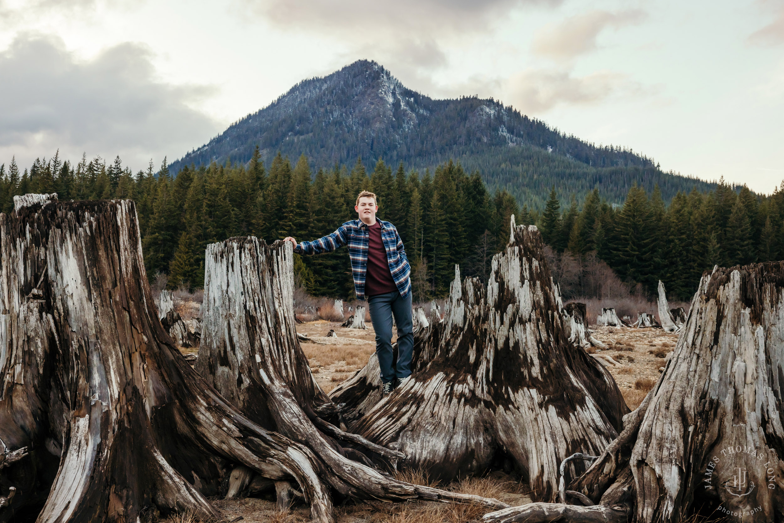 North Bend Cascade Mountain high school senior portrait session by Snoqualmie senior portrait photographer James Thomas Long Photography