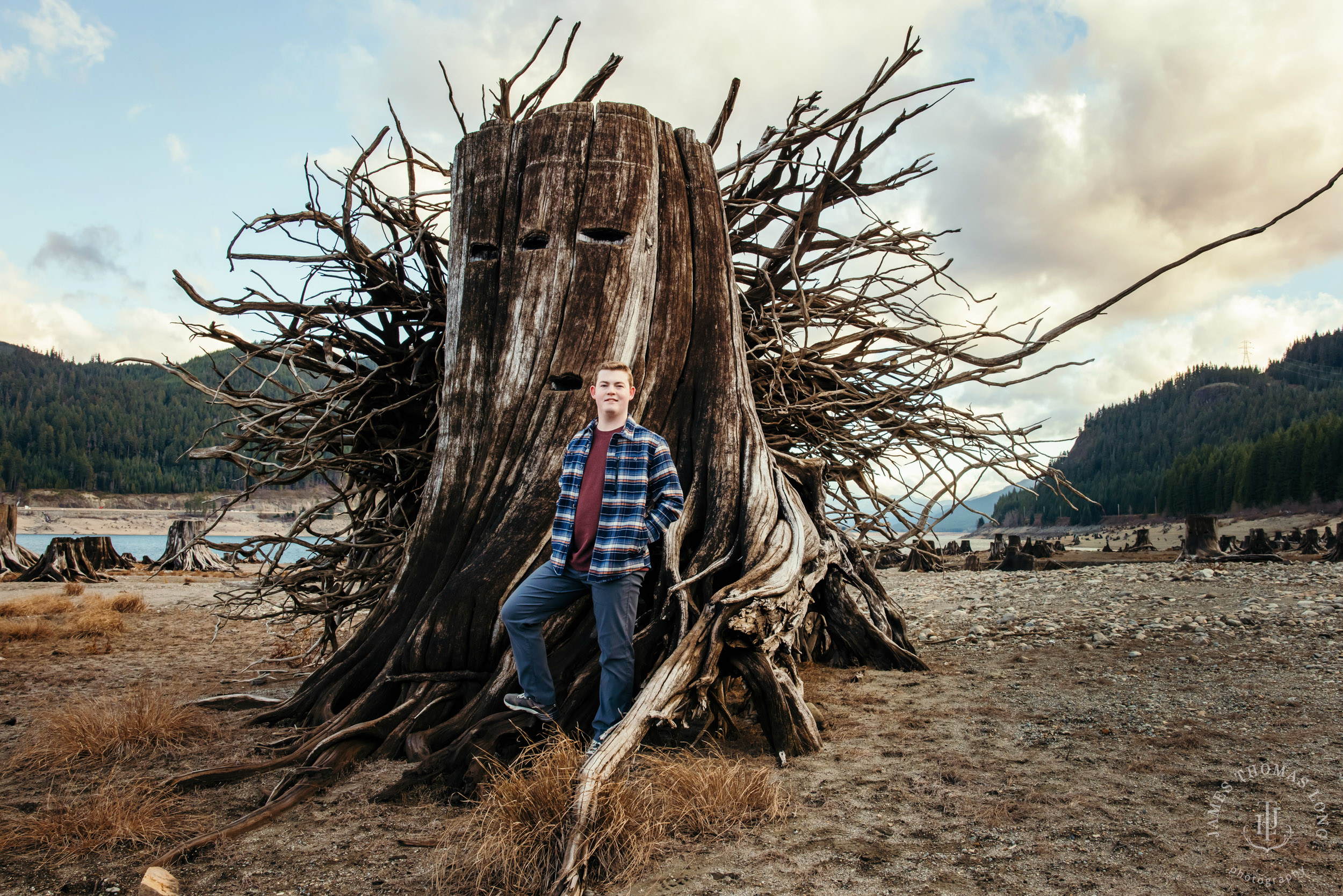 North Bend Cascade Mountain high school senior portrait session by Snoqualmie senior portrait photographer James Thomas Long Photography