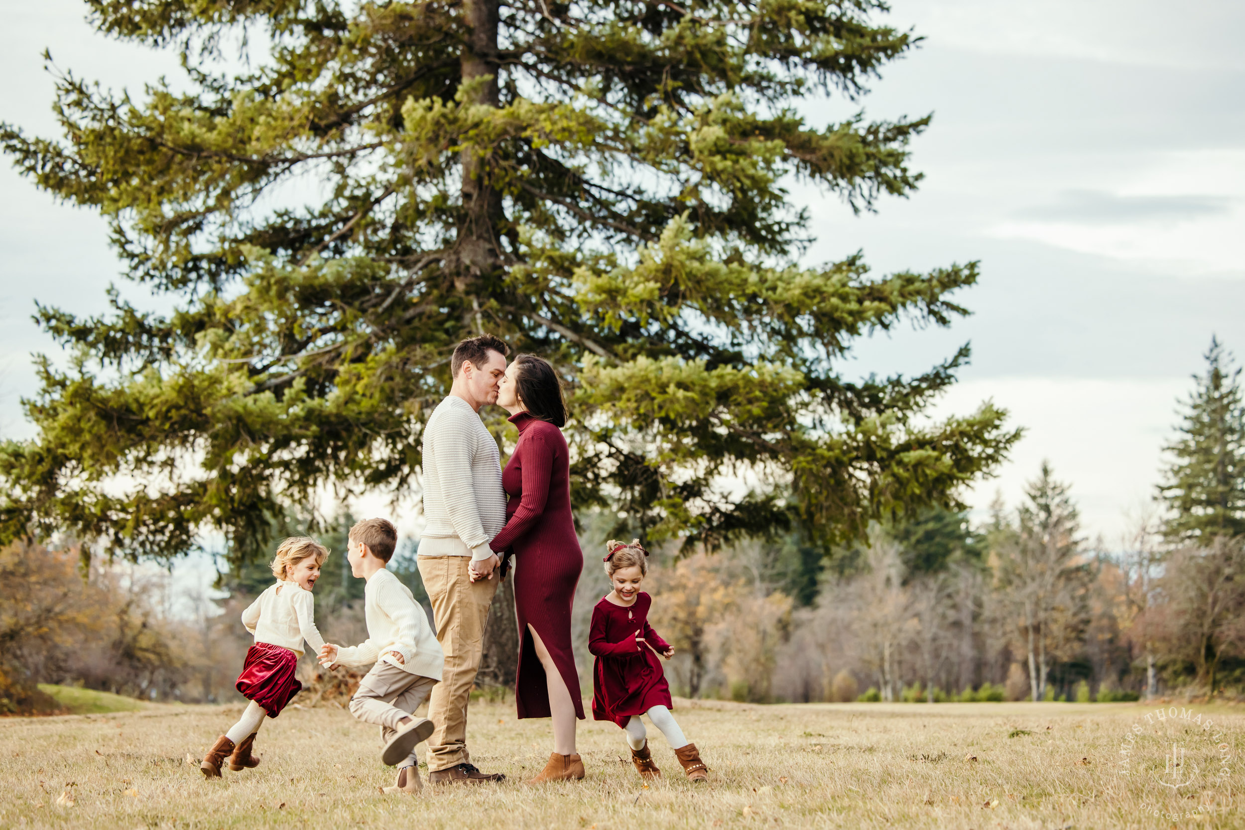 North Bend family portrait session by Snoqualmie family photographer James Thomas Long Photography