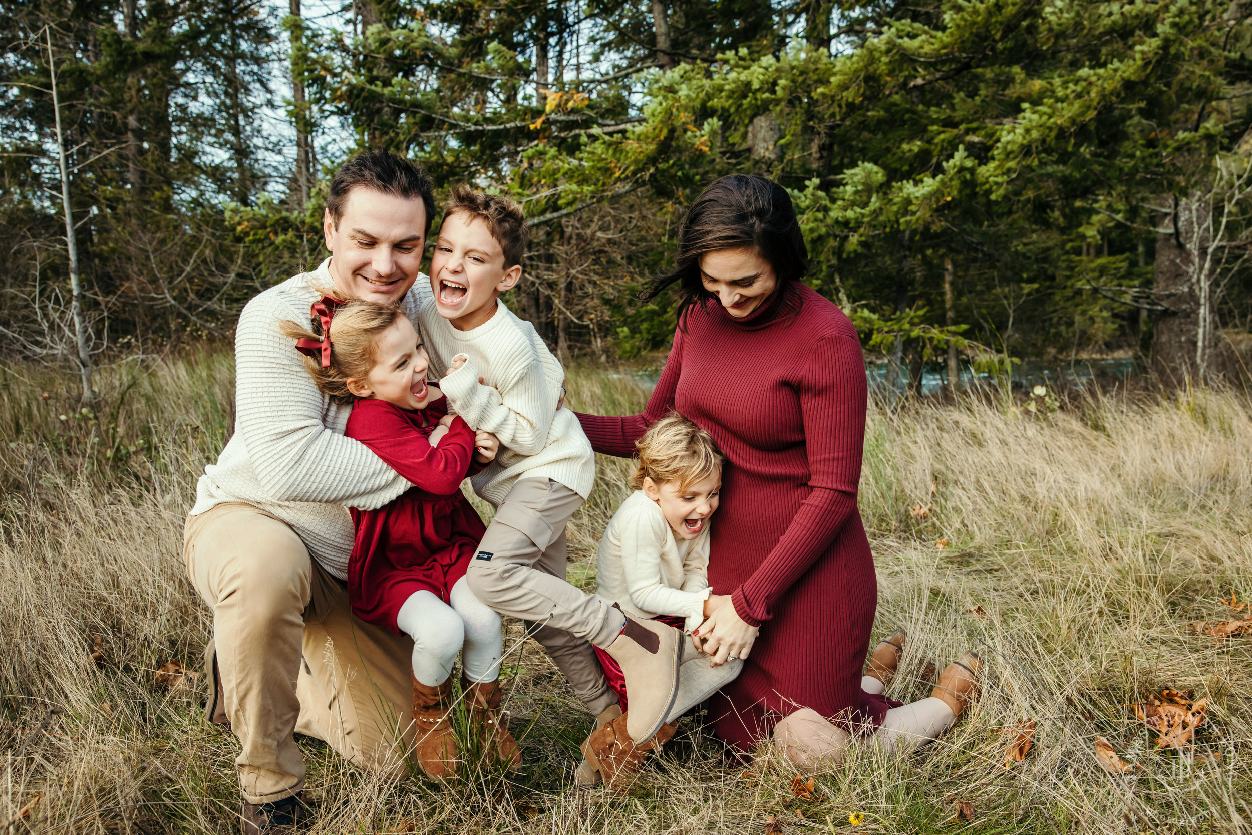 North Bend family portrait session by Snoqualmie family photographer James Thomas Long Photography