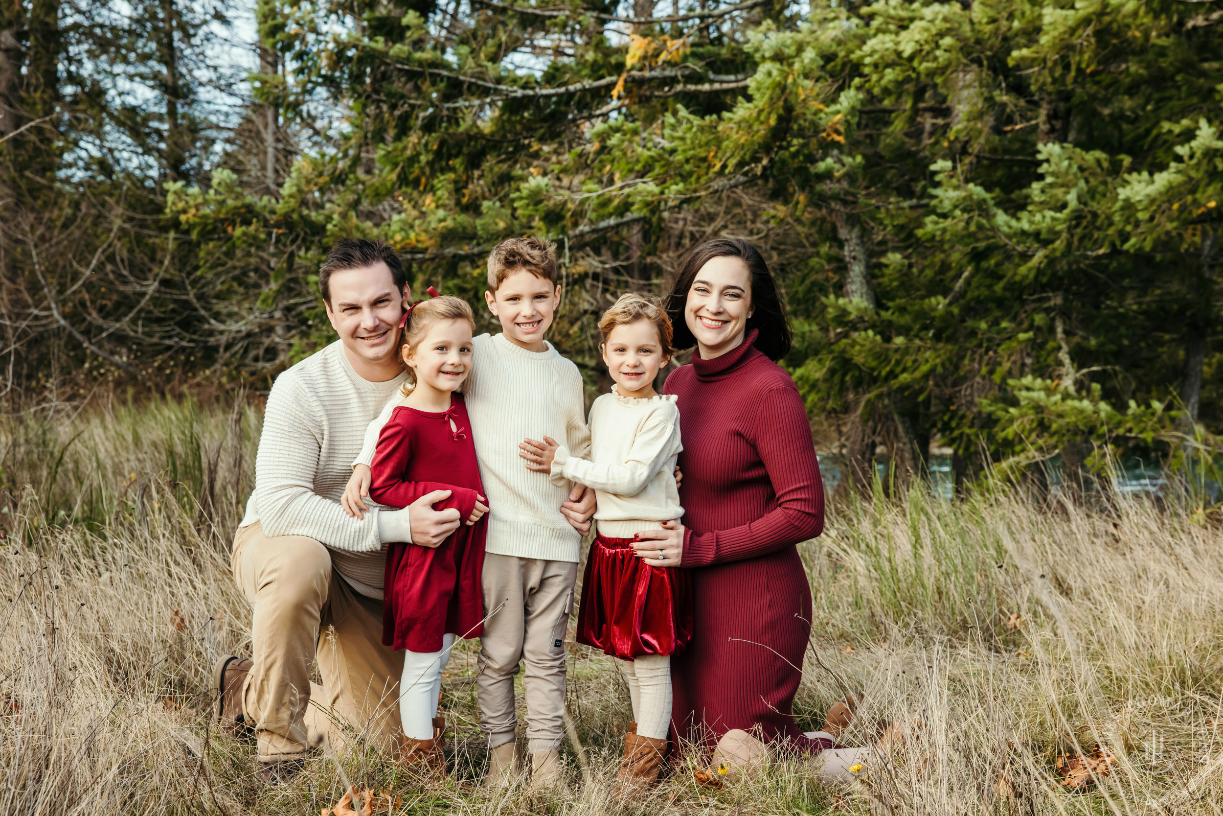 North Bend family portrait session by Snoqualmie family photographer James Thomas Long Photography