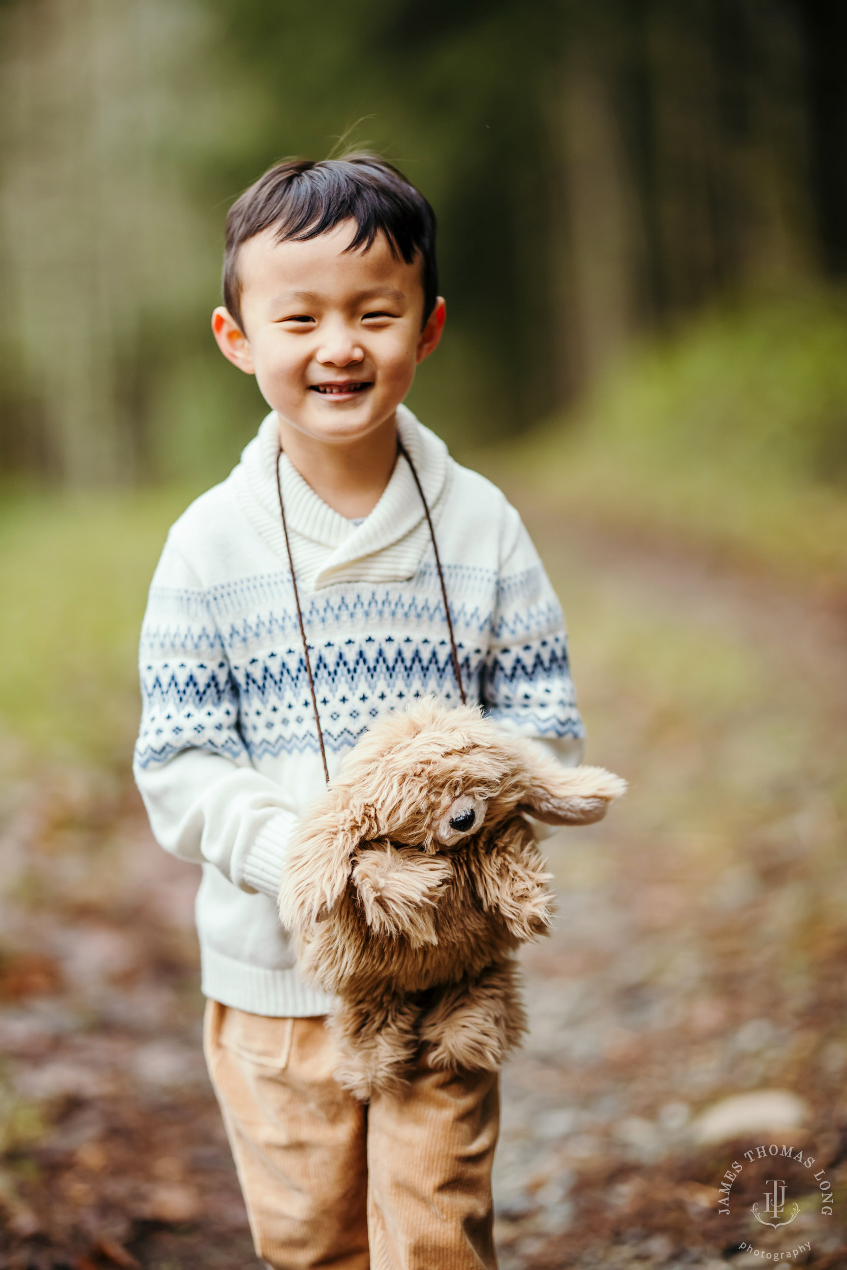 Snoqualmie family photography session by Snoqualmie family photographer James Thomas Long Photography