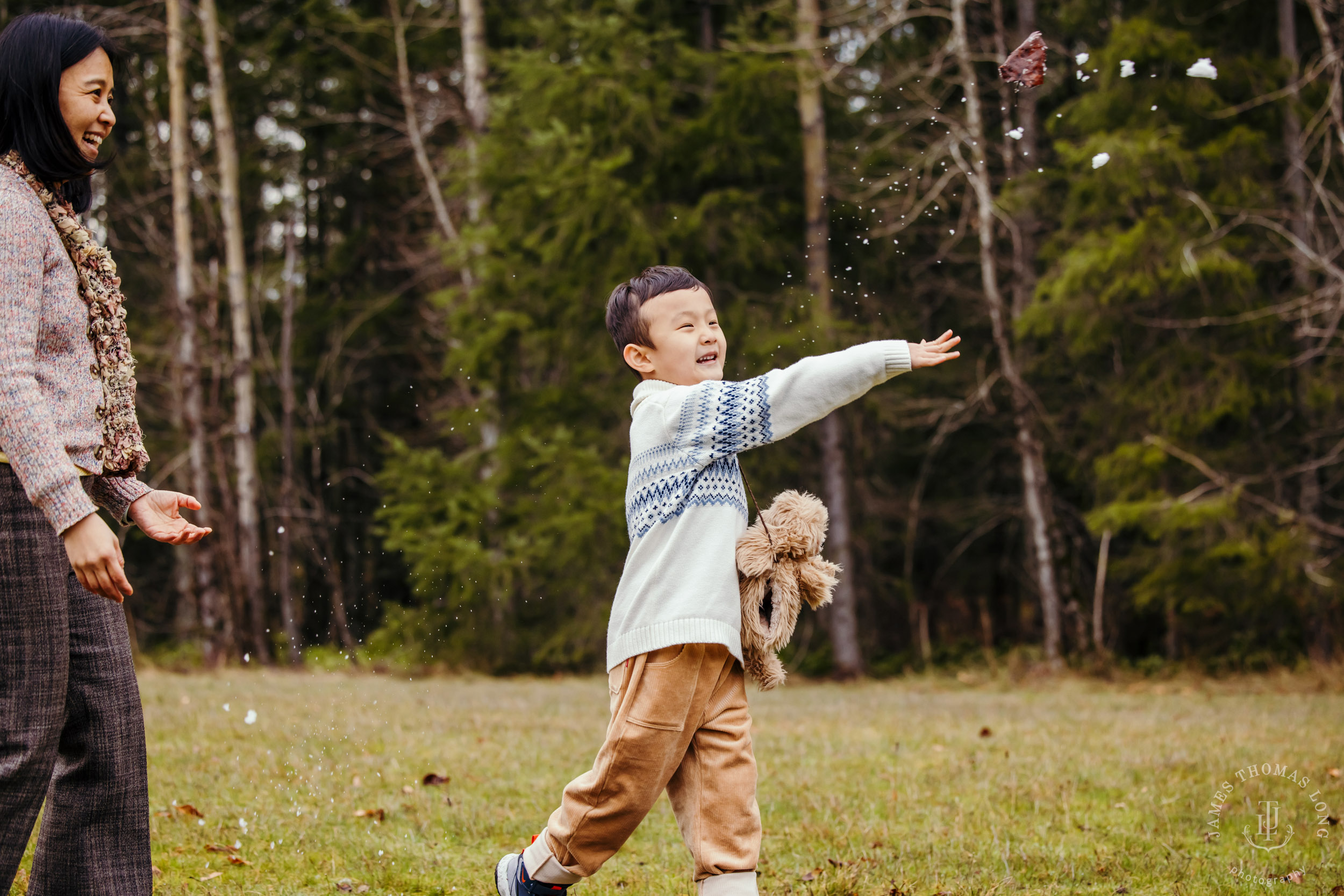 Snoqualmie family photography session by Snoqualmie family photographer James Thomas Long Photography