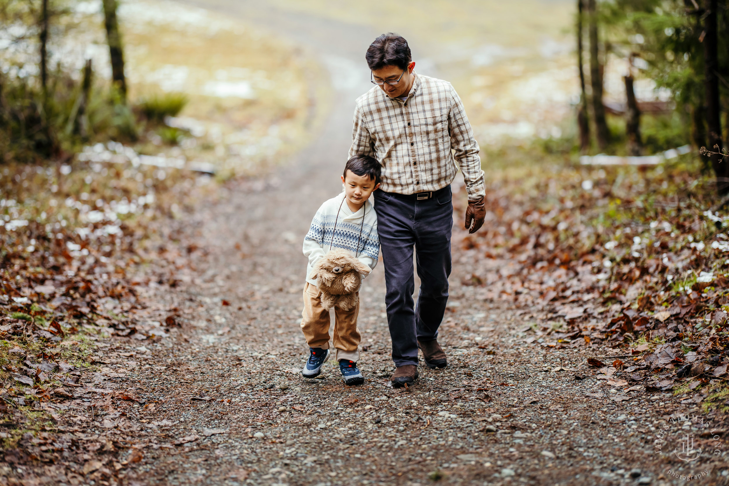 Snoqualmie family photography session by Snoqualmie family photographer James Thomas Long Photography