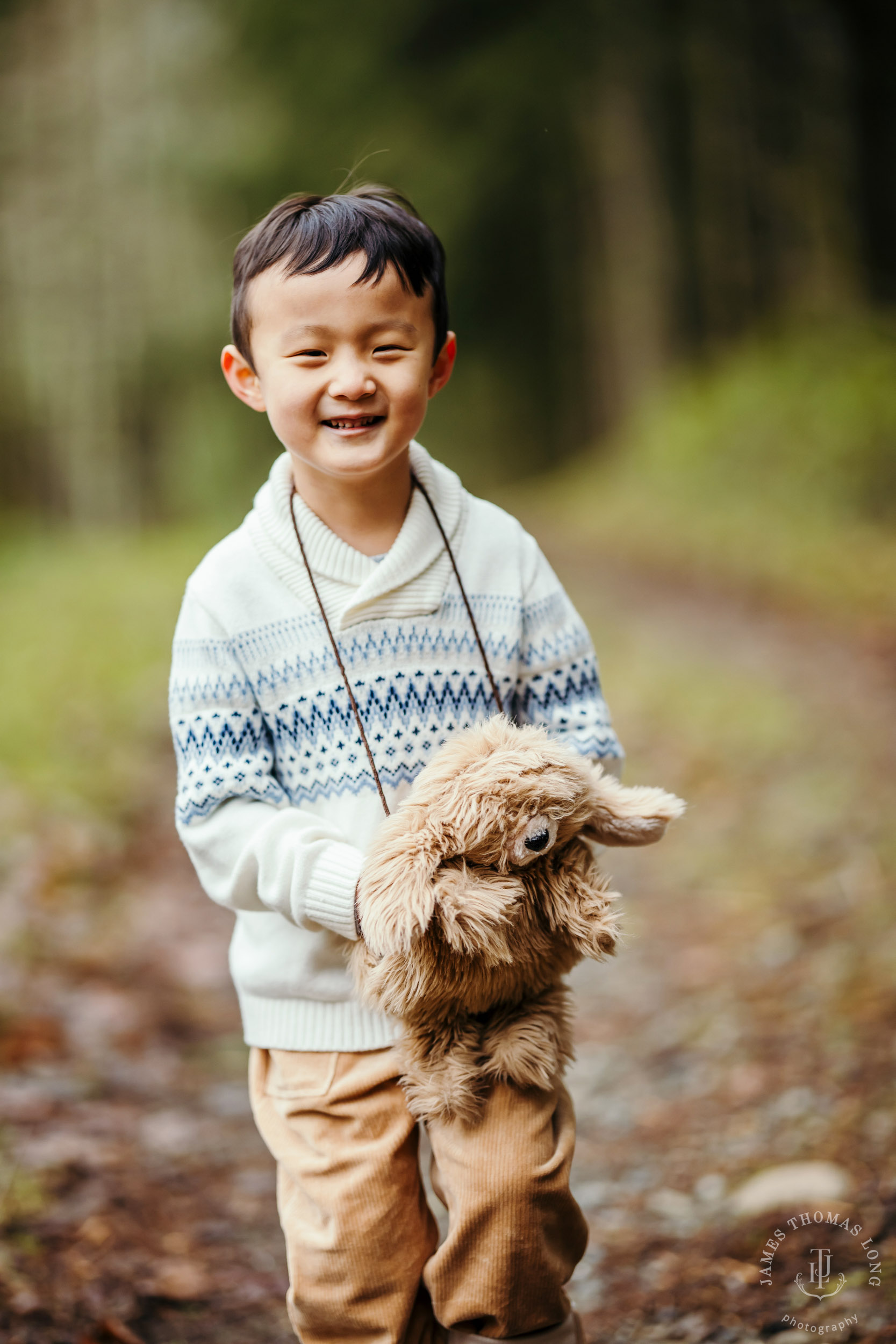 Snoqualmie family photography session by Snoqualmie family photographer James Thomas Long Photography