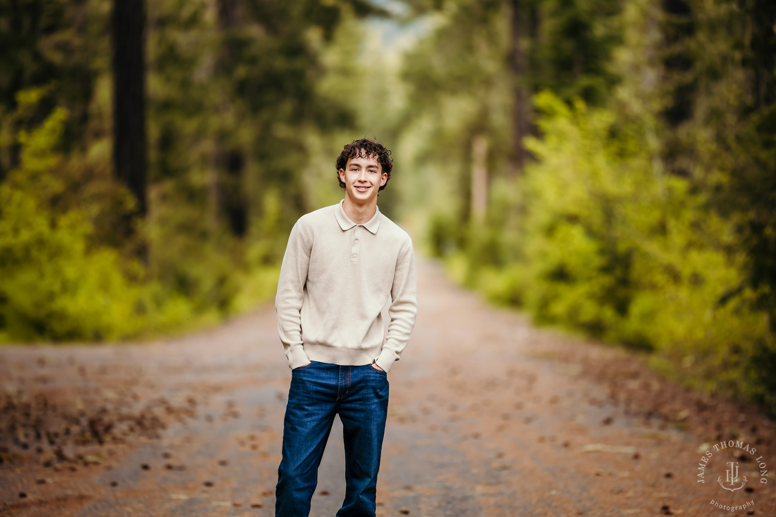 Snoqualmie Cascade Mountain high school senior portrait session by Snoqualmie senior photographer James Thomas Long Photography