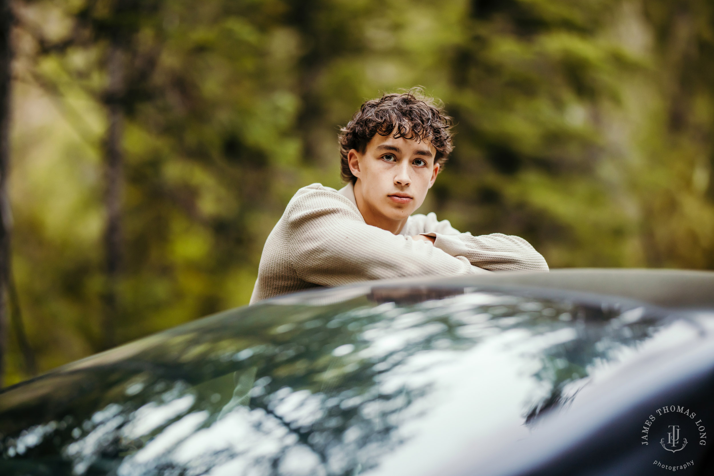 Snoqualmie Cascade Mountain high school senior portrait session by Snoqualmie senior photographer James Thomas Long Photography