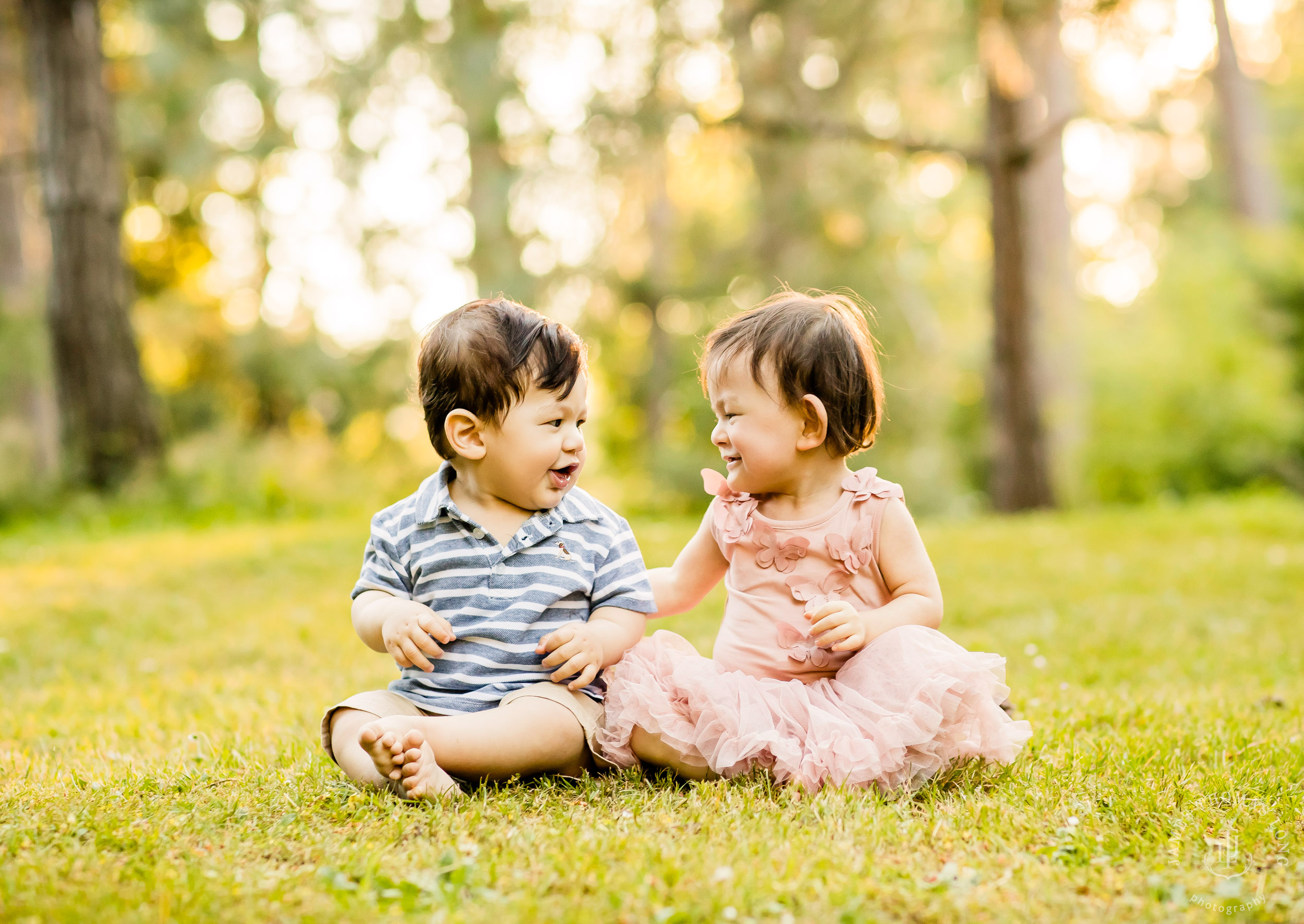 Spring family photography session by Seattle family photographer James Thomas Long Photography